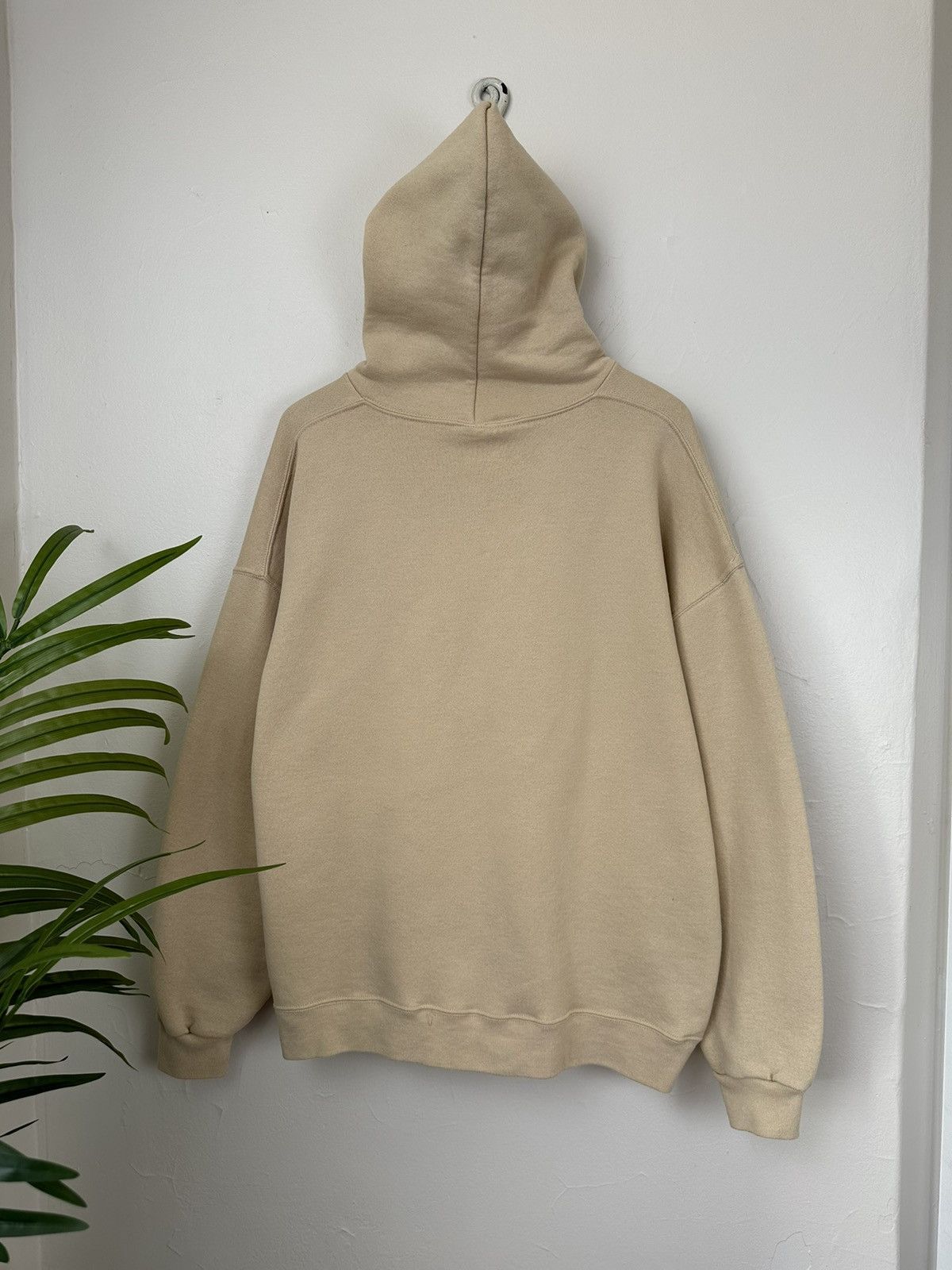 Russell Athletic (XXL) AMAZING OATMEAL BOXY Russell Athletic Hoodie Size US XL / EU 56 / 4 - 10 Thumbnail