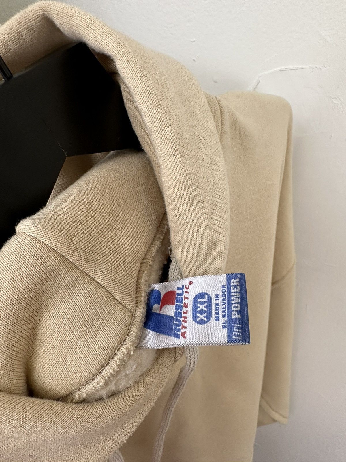 Russell Athletic (XXL) AMAZING OATMEAL BOXY Russell Athletic Hoodie Size US XL / EU 56 / 4 - 9 Thumbnail