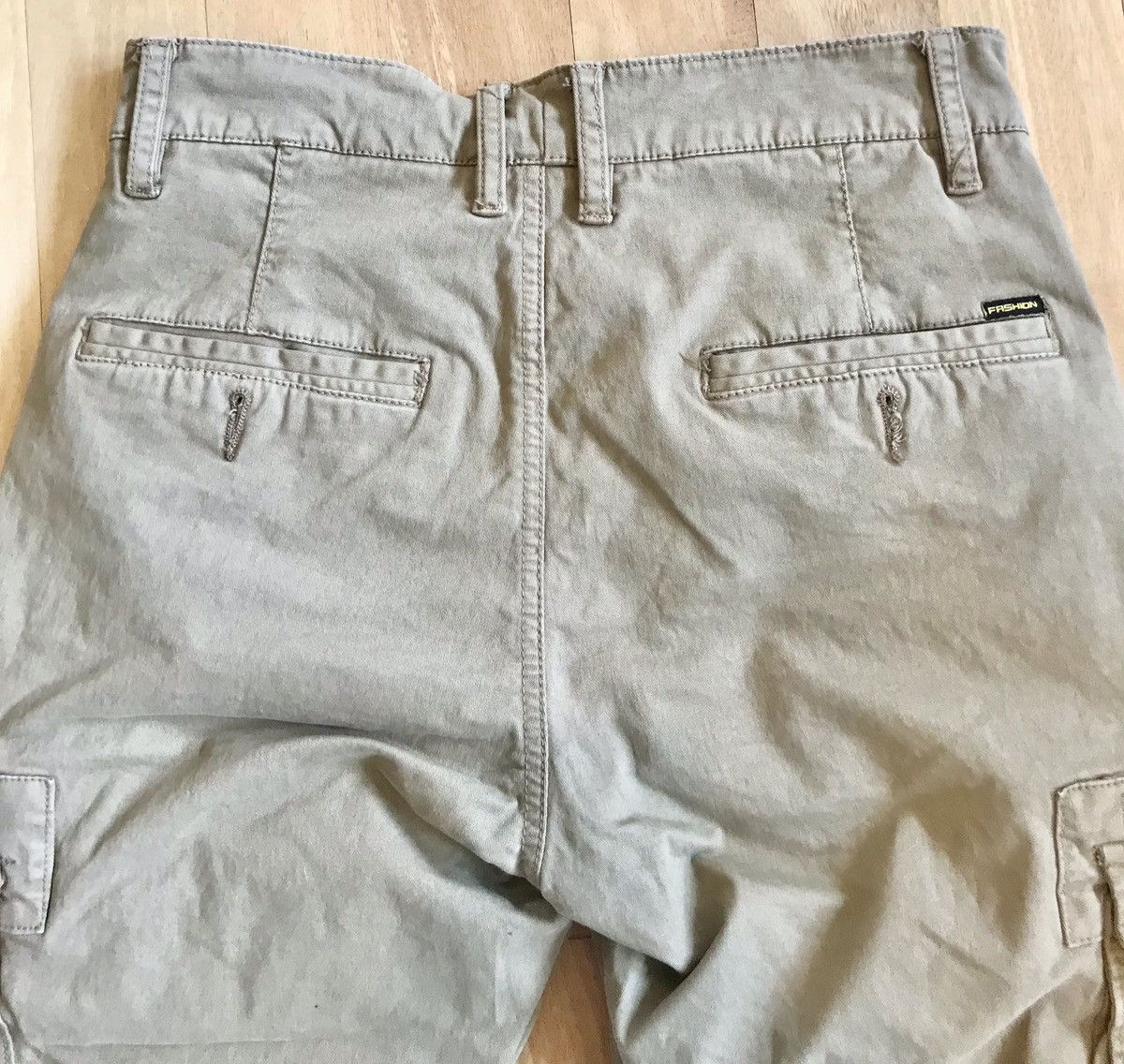 Vintage Vintage Tan Cargo Pants 29w Size US 29 - 5 Thumbnail