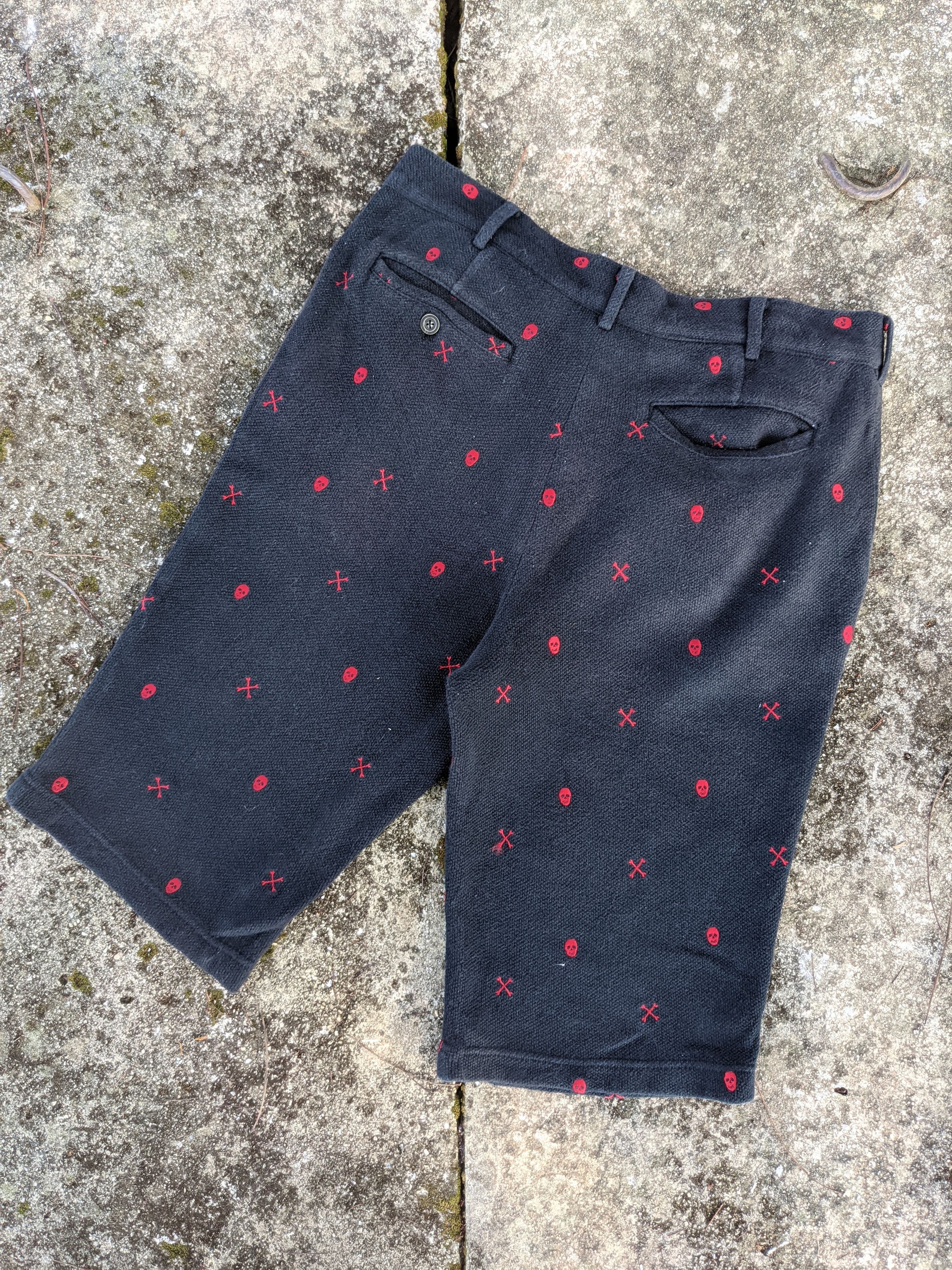 PPFM ⚡️Steals⚡️ PPFM Woven skulls shorts Size US 32 / EU 48 - 2 Thumbnail