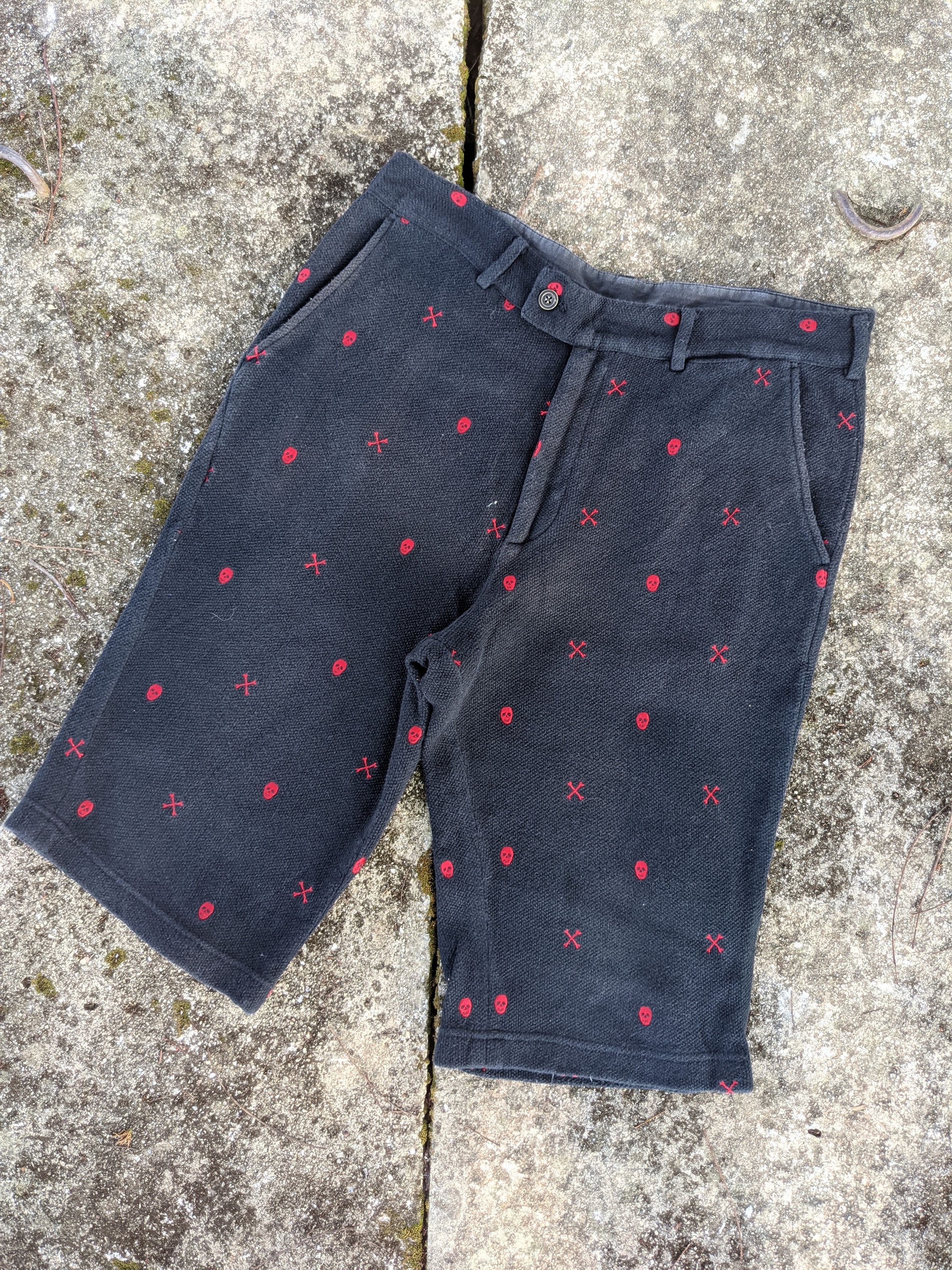 PPFM ⚡️Steals⚡️ PPFM Woven skulls shorts Size US 32 / EU 48 - 1 Thumbnail