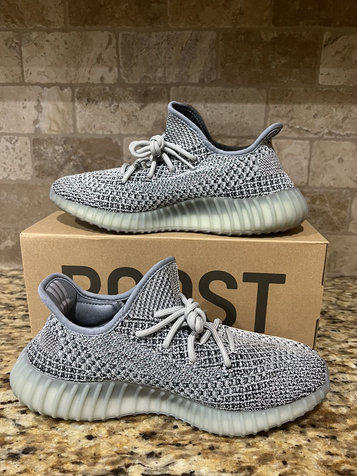 adidas Yeezy Boost 350 V2 Ash Blue