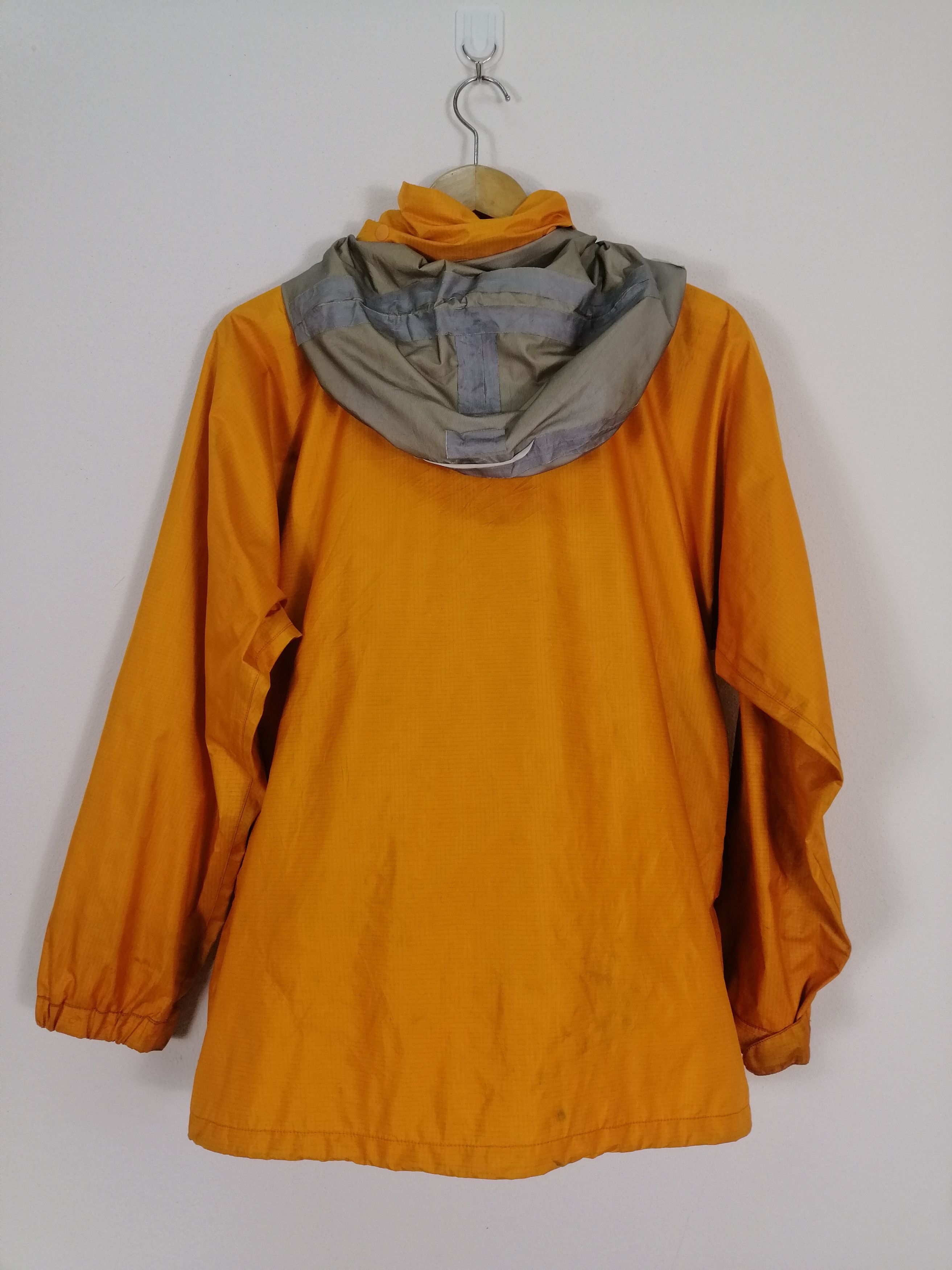 Goretex × Montbell Monbell Goretex Orange Light Zipper Jacket Size US M / EU 48-50 / 2 - 4 Thumbnail