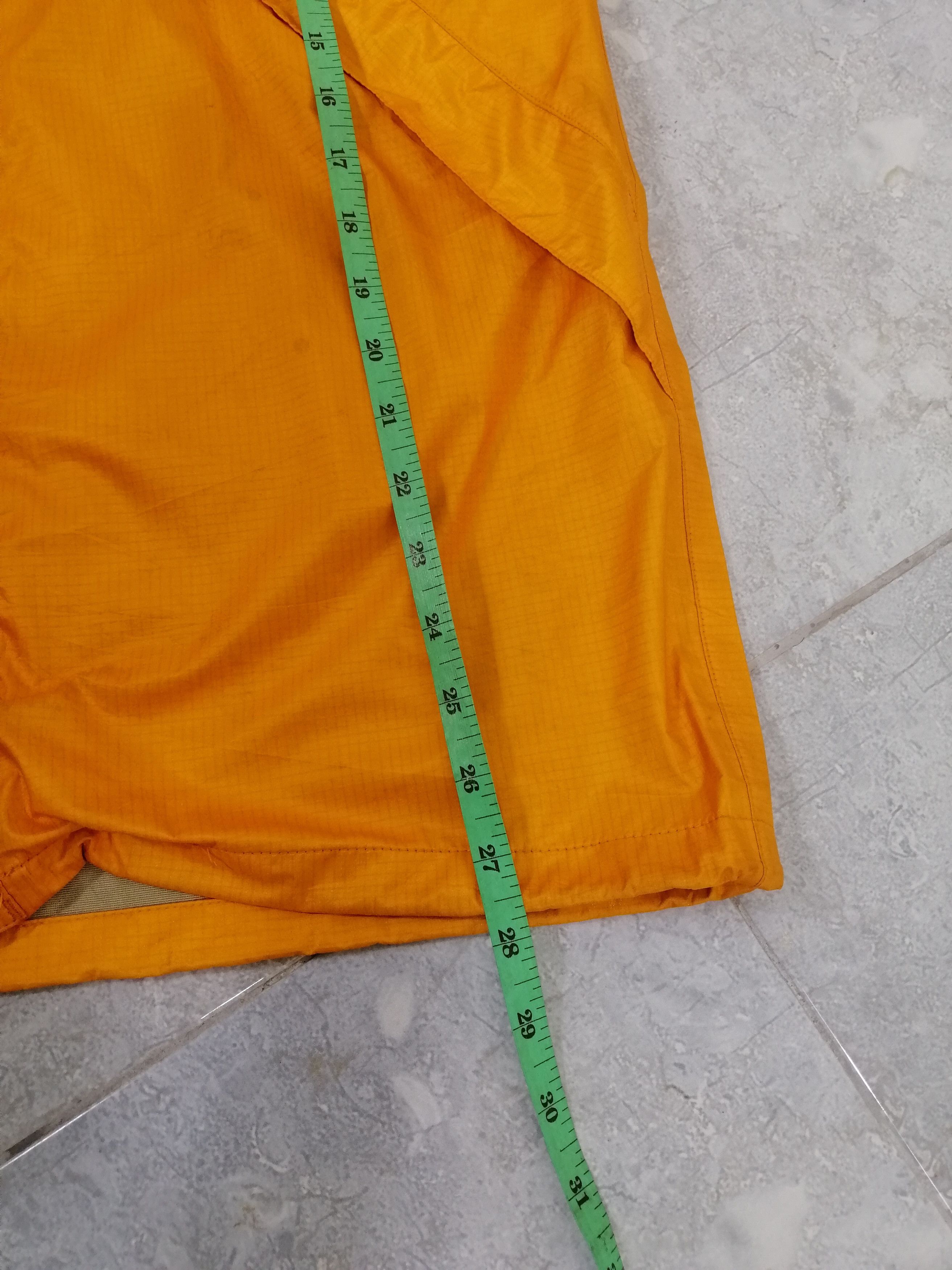 Goretex × Montbell Monbell Goretex Orange Light Zipper Jacket Size US M / EU 48-50 / 2 - 13 Thumbnail
