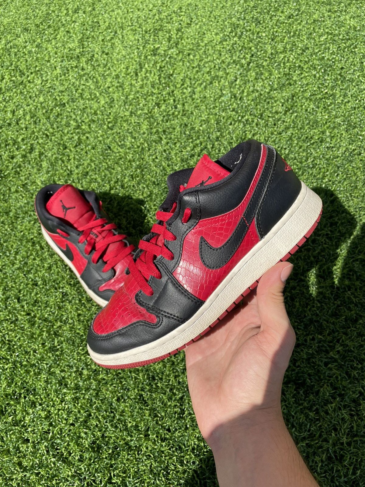 Jordan Brand × Nike Air Jordan 1 Low BG 'Gym Red Black' 553560-610 Size US 5 / EU 37 - 2 Thumbnail