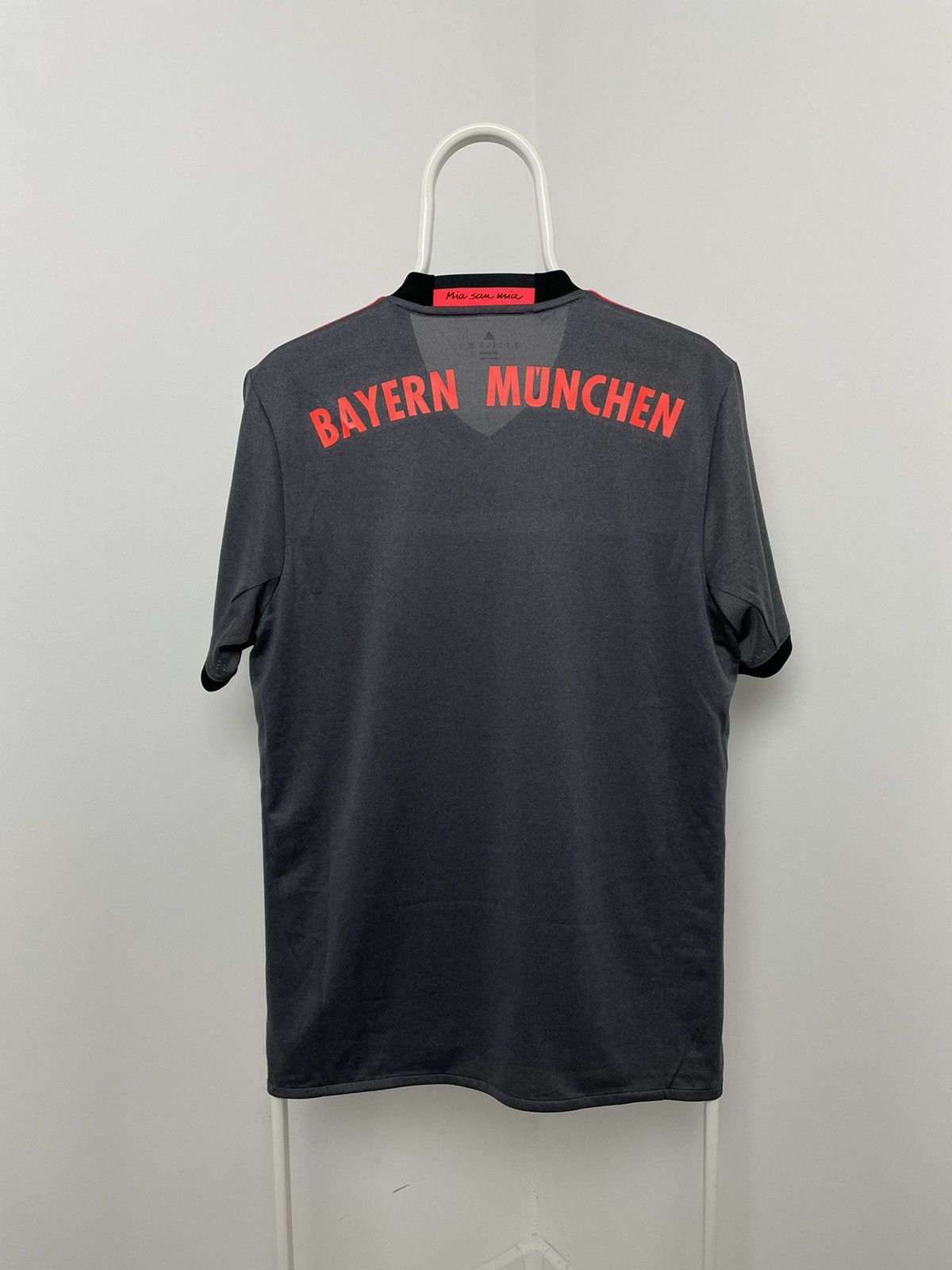 Adidas Adidas Bayern Munich Jersey 2016-07 Away MEDIUM Shirt Adidas Size US M / EU 48-50 / 2 - 6 Thumbnail