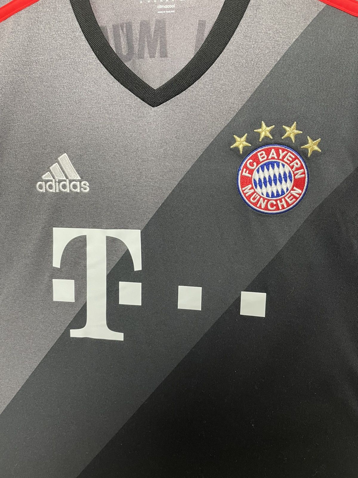 Adidas Adidas Bayern Munich Jersey 2016-07 Away MEDIUM Shirt Adidas Size US M / EU 48-50 / 2 - 7 Thumbnail