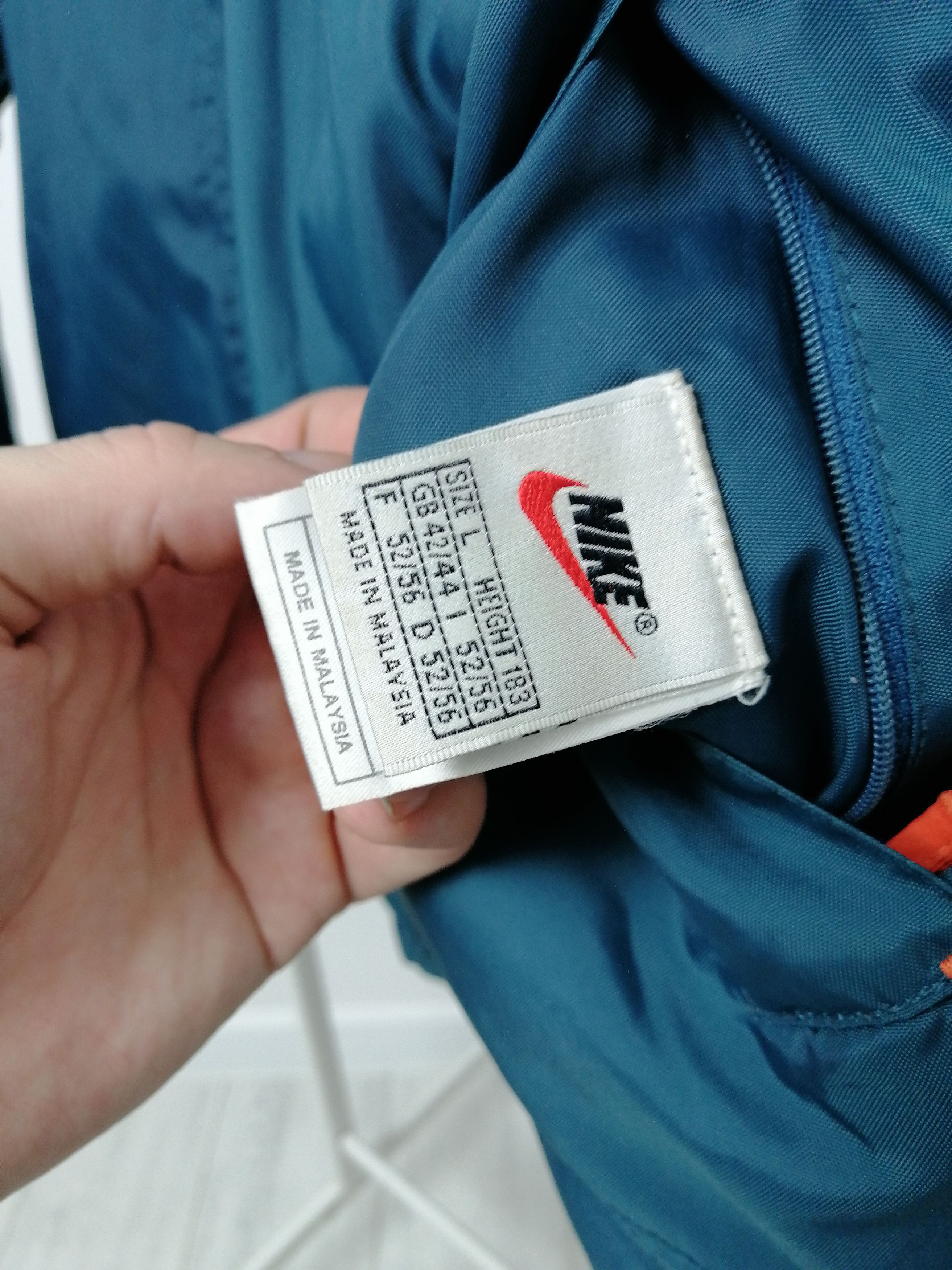 Nike × Vintage Nike Vintage 90s center logo down puffer neylon Size US L / EU 52-54 / 3 - 4 Thumbnail