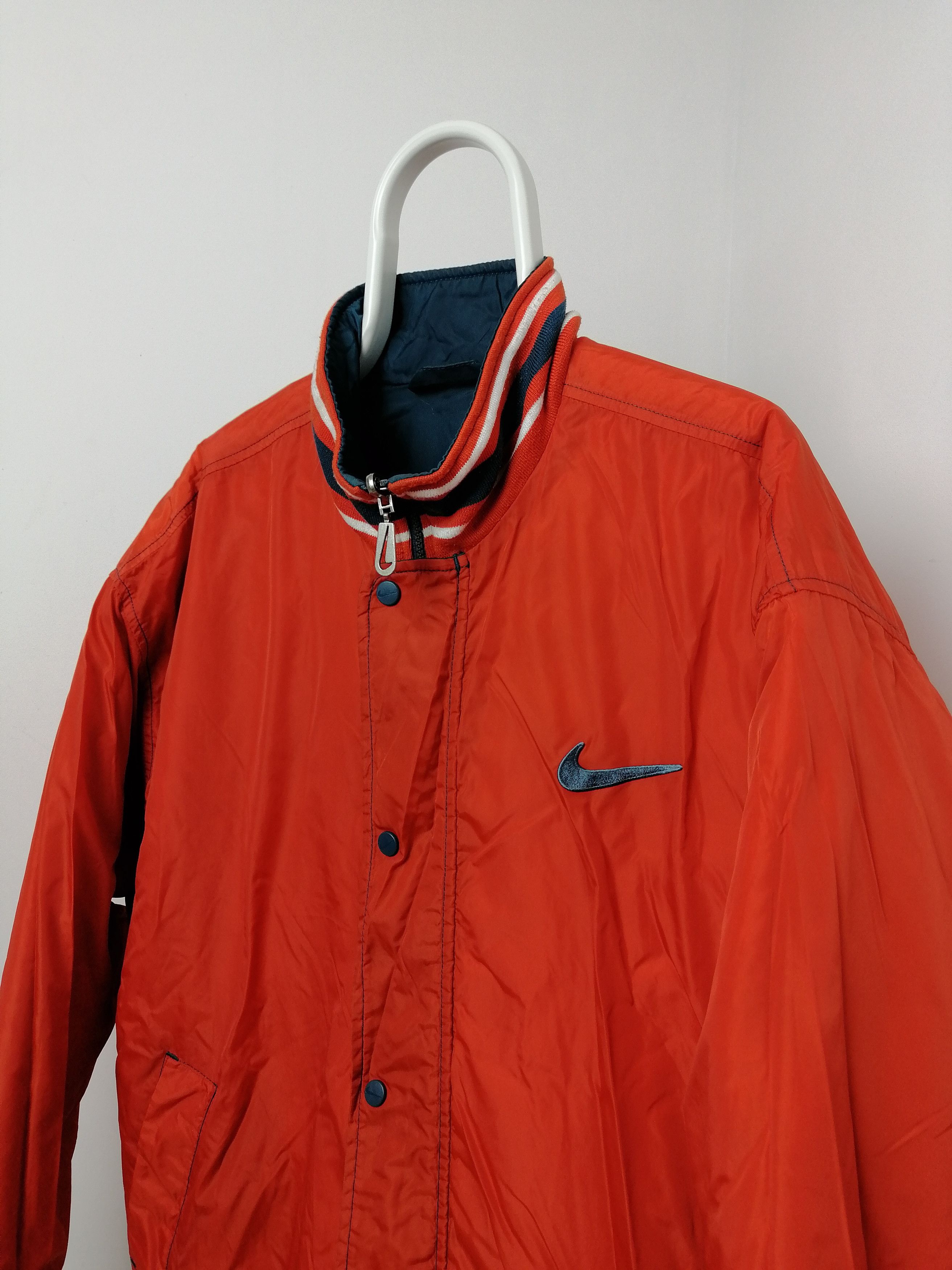 Nike × Vintage Nike Vintage 90s center logo down puffer neylon Size US L / EU 52-54 / 3 - 12 Thumbnail