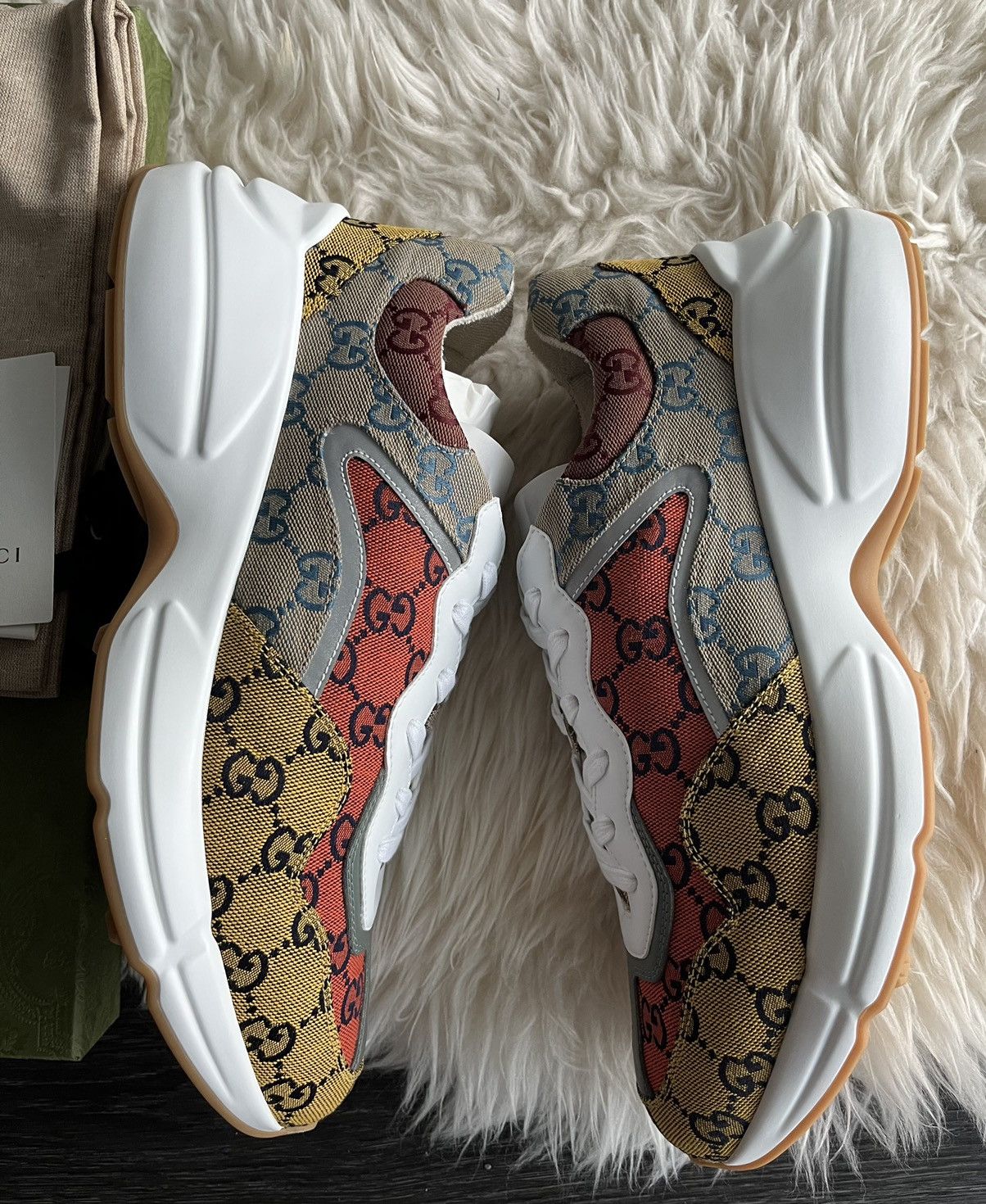 Super Runway Limited Edition Rhyton Gucci Monogram Sneaker