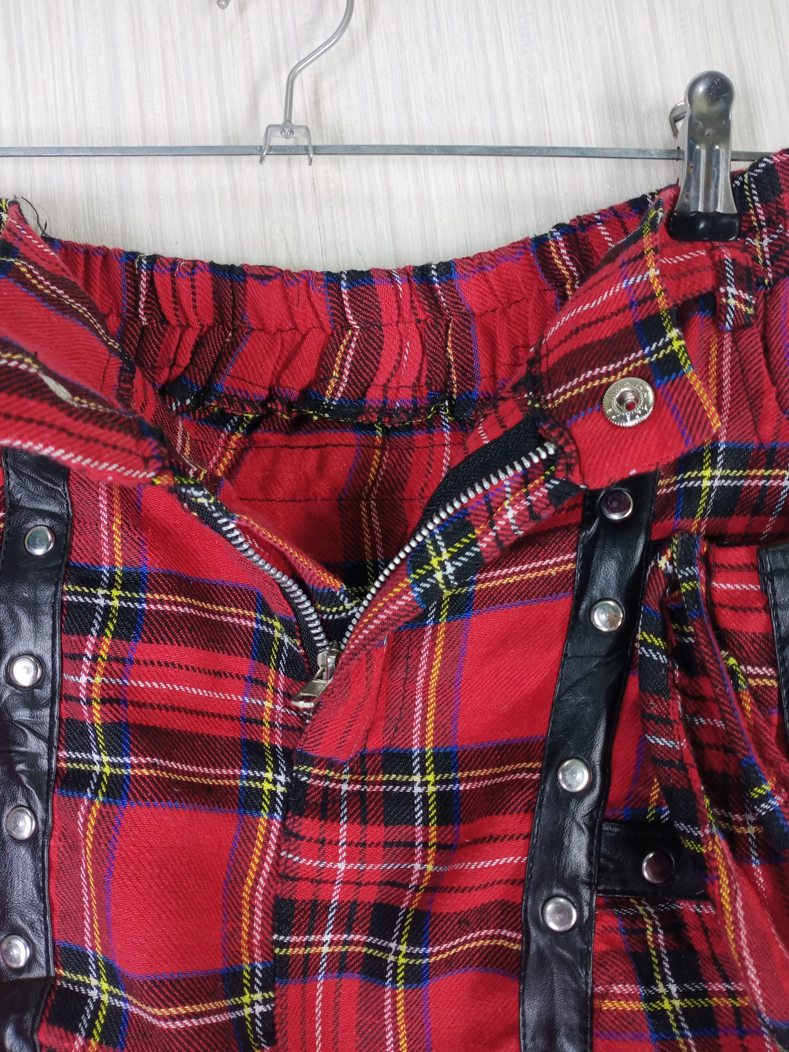 Japanese Brand Japanese Brand Drug Honey Seditionaries Flannel Skirt Size 30" / US 8 / IT 44 - 7 Thumbnail