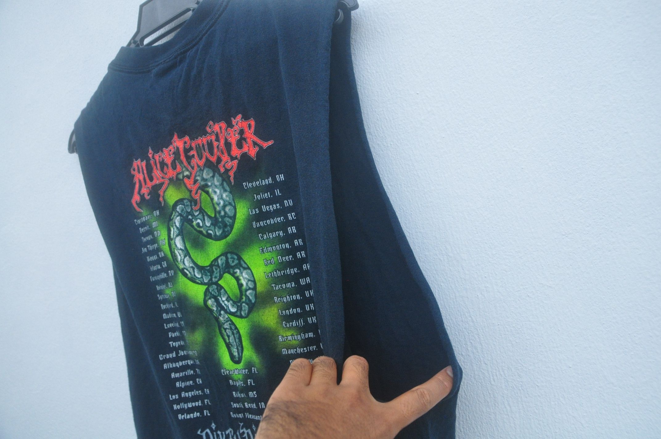 Band Tees × Designer × Japanese Brand Vintage Alice Cooper Dirty Diamonds Tour 2009 Shirt Size US M / EU 48-50 / 2 - 6 Thumbnail