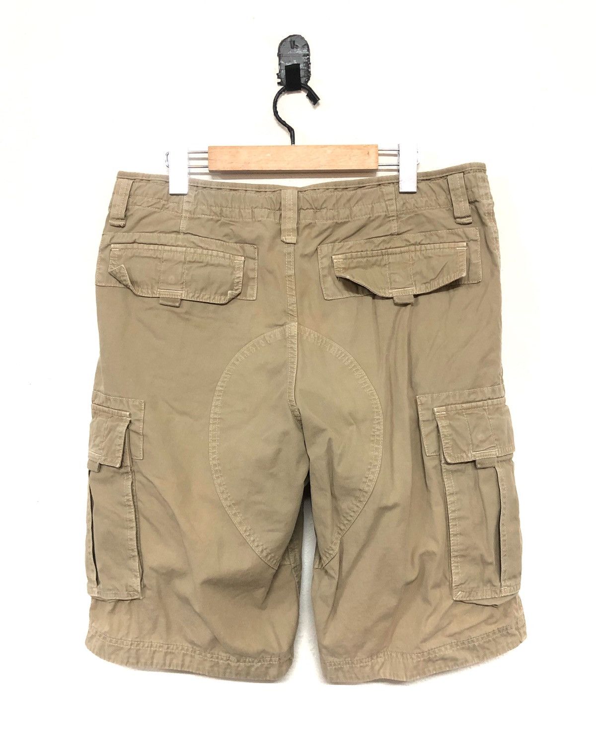 Uniqlo Uniqlo Cargo short pants Size US 36 / EU 52 - 2 Thumbnail