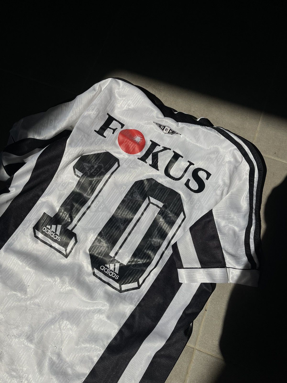 Adidas 90’s Adidas RBK rosenborg vintage rare soccer jersey Size US S / EU 44-46 / 1 - 19 Thumbnail