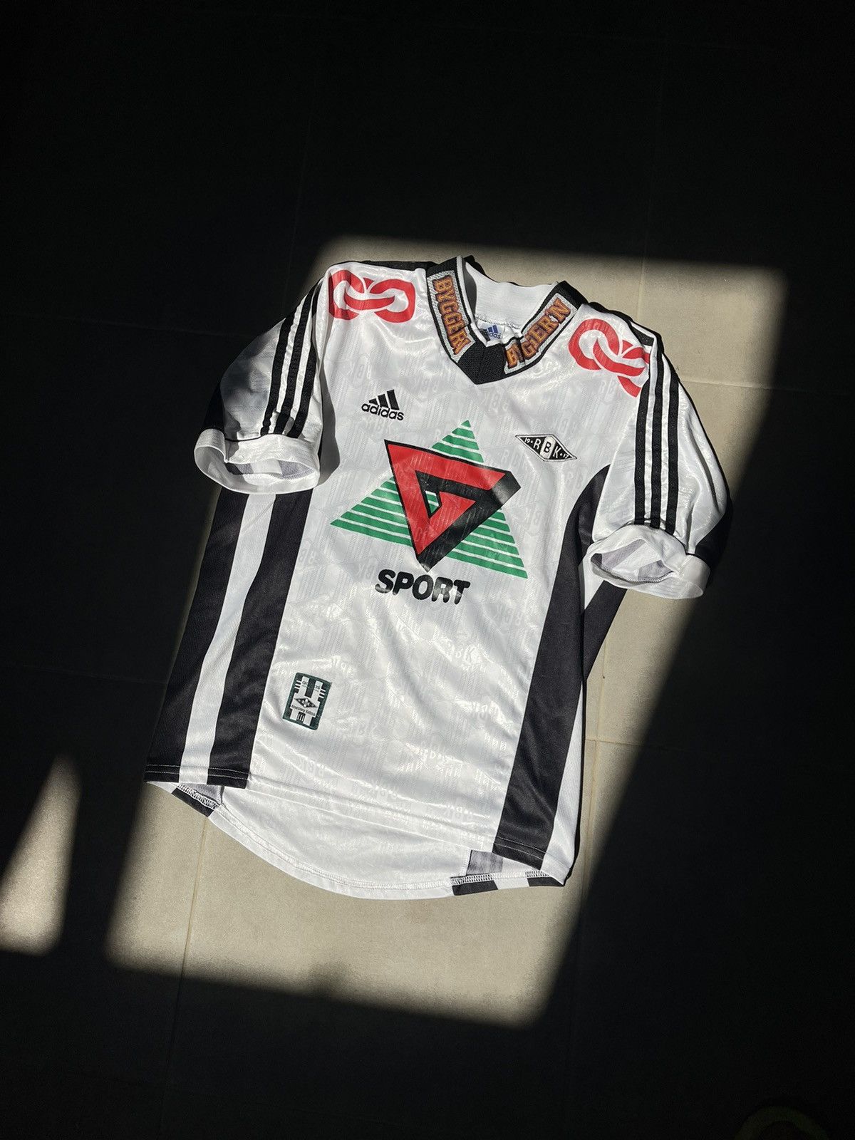 image of 90’S Adidas Rbk Rosenborg Vintage Soccer Jersey in White, Men's (Size Small)