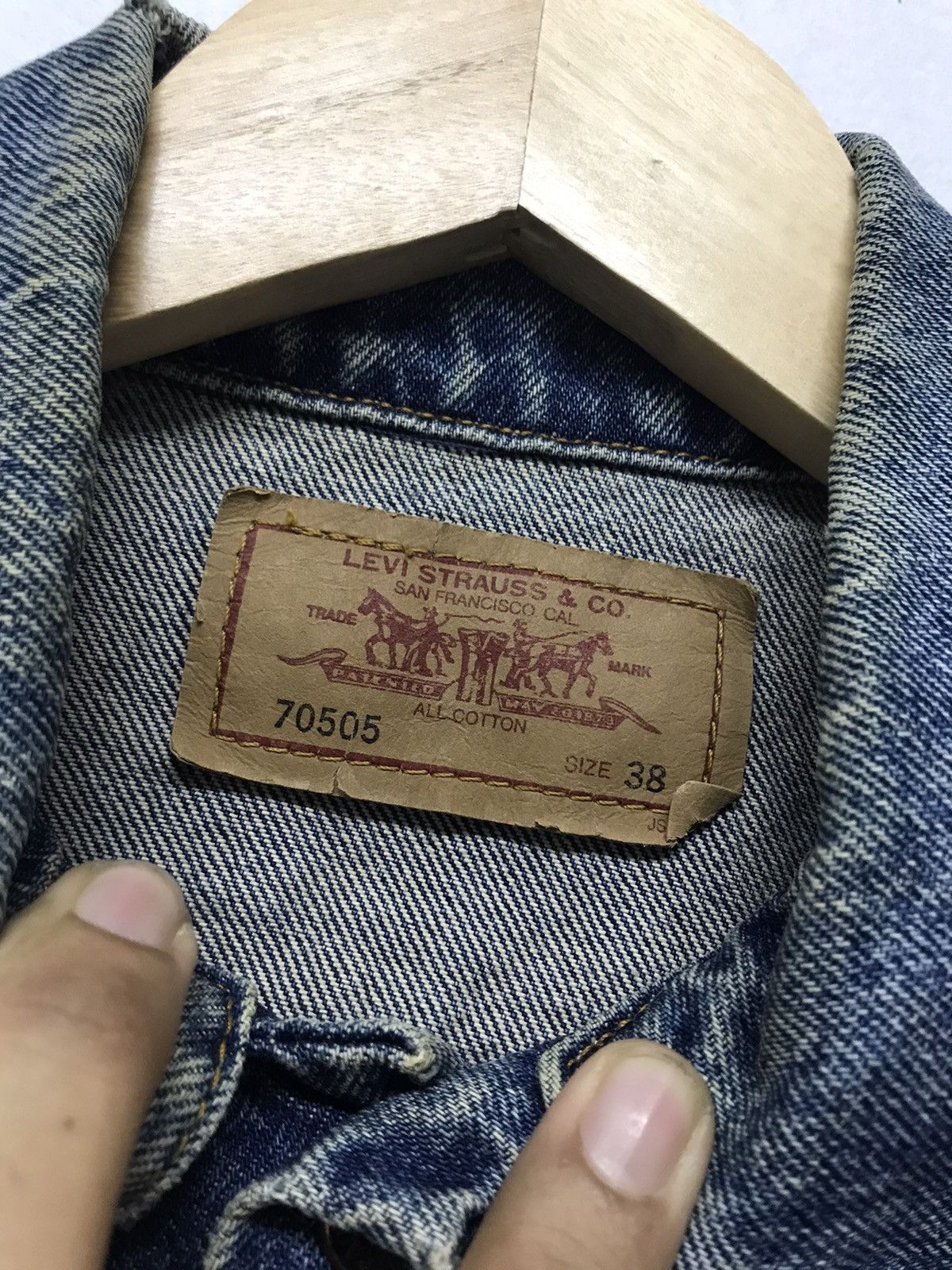 Levi's Vintage Levis Distressed Trucker Jackets Size US S / EU 44-46 / 1 - 16 Thumbnail