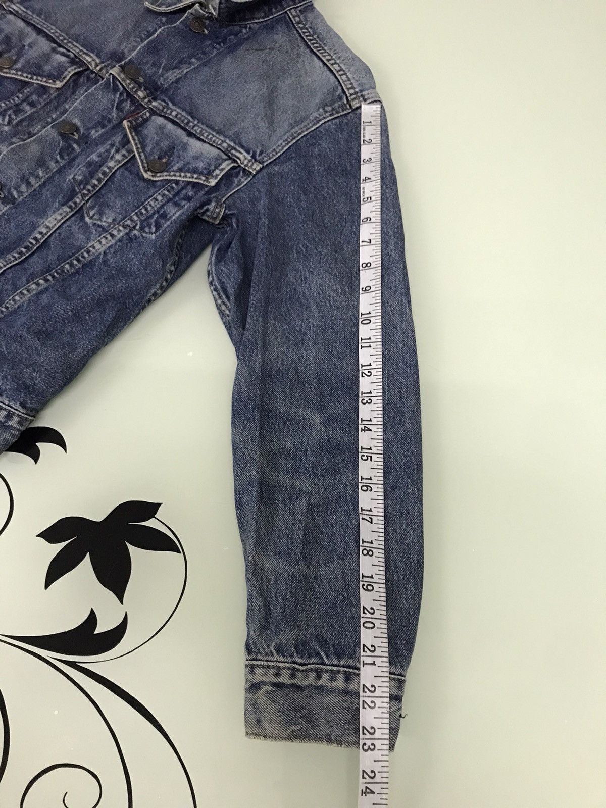 Levi's Vintage Levis Distressed Trucker Jackets Size US S / EU 44-46 / 1 - 24 Thumbnail