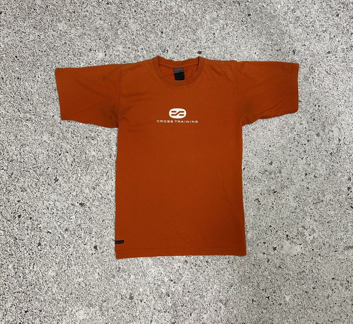 Nike × Vintage 90's Nike Cross Training Vintage T-Shirt Sportswear Y2K Hype Size US S / EU 44-46 / 1 - 1 Thumbnail
