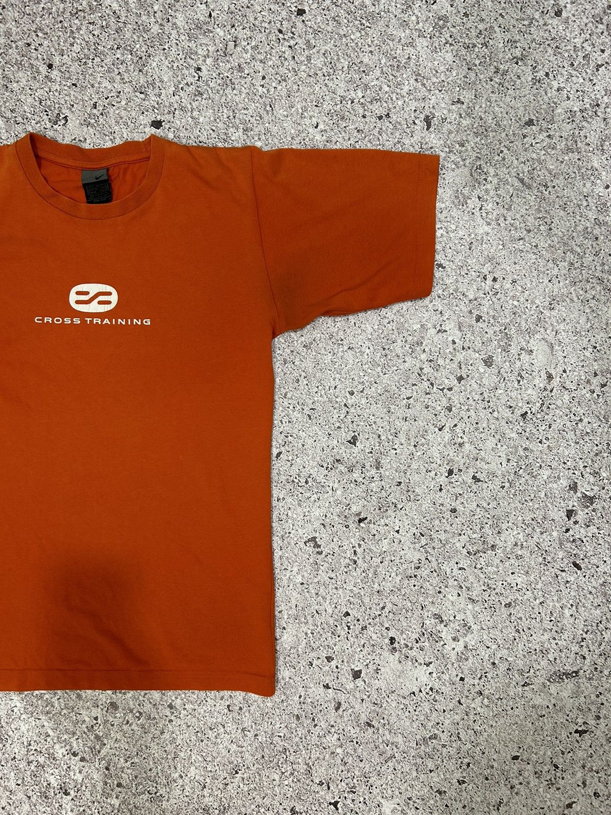 Nike × Vintage 90's Nike Cross Training Vintage T-Shirt Sportswear Y2K Hype Size US S / EU 44-46 / 1 - 3 Thumbnail