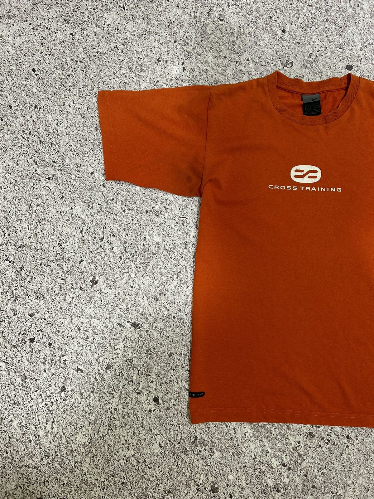 Nike × Vintage 90's Nike Cross Training Vintage T-Shirt Sportswear Y2K Hype Size US S / EU 44-46 / 1 - 2 Thumbnail