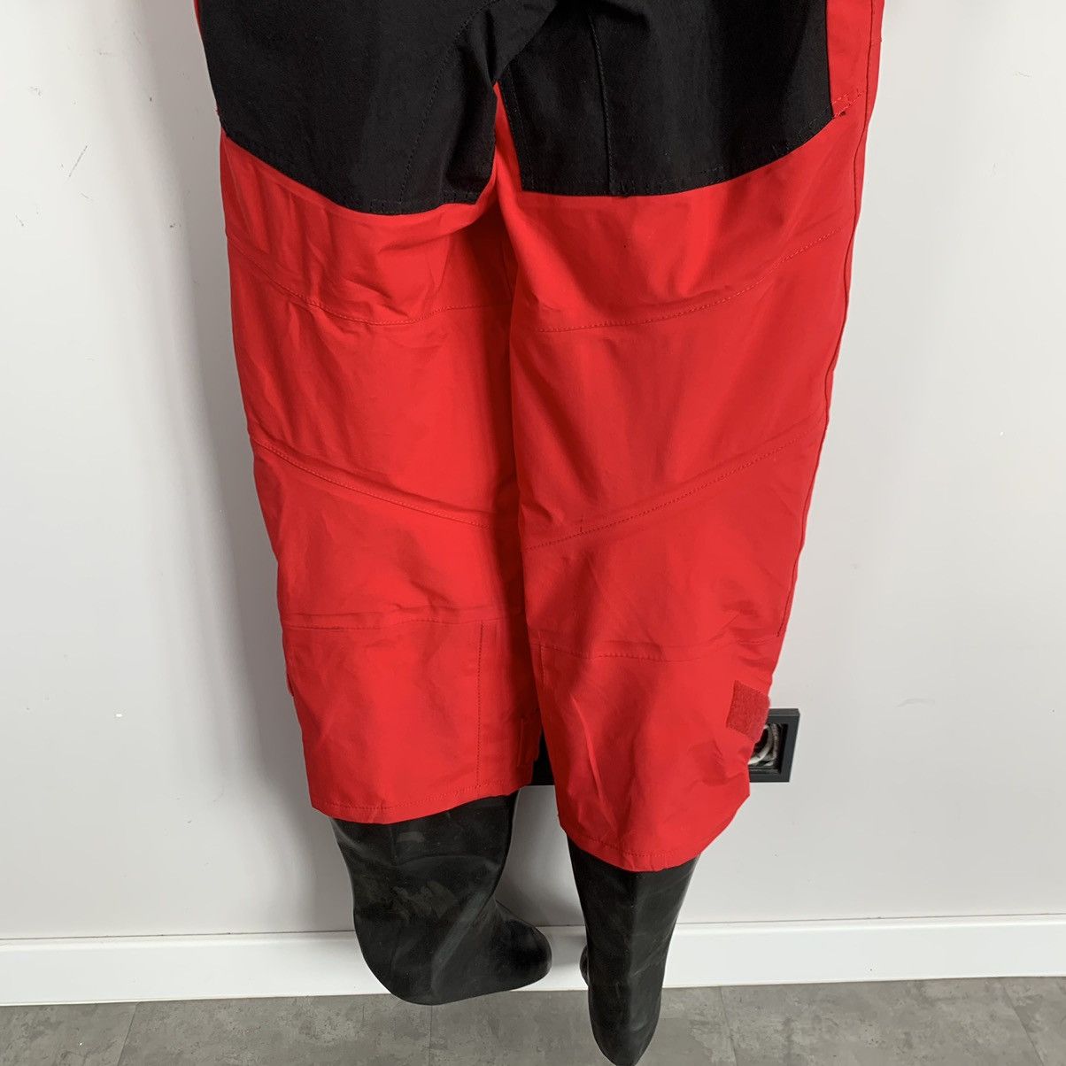 Henri Lloyd Henri Lloyd Cobra dry suit Black Red Marine technology Size US 26 / EU 42 - 11 Thumbnail