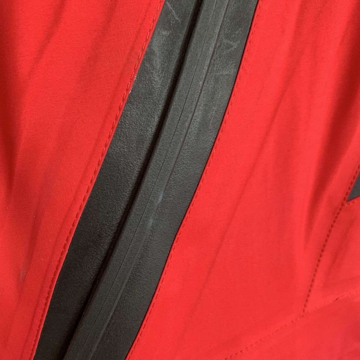 Henri Lloyd Henri Lloyd Cobra dry suit Black Red Marine technology Size US 26 / EU 42 - 9 Thumbnail