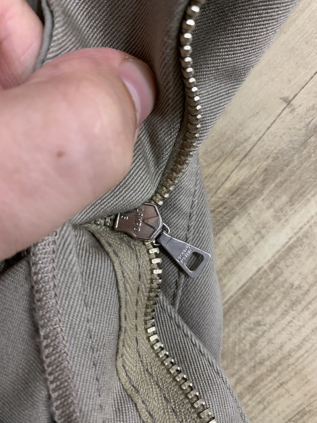 Prada 🔴 PRADA Pants Trousers Cotton Zip Pockets Olive Sport Size 28" / US 6 / IT 42 - 7 Thumbnail