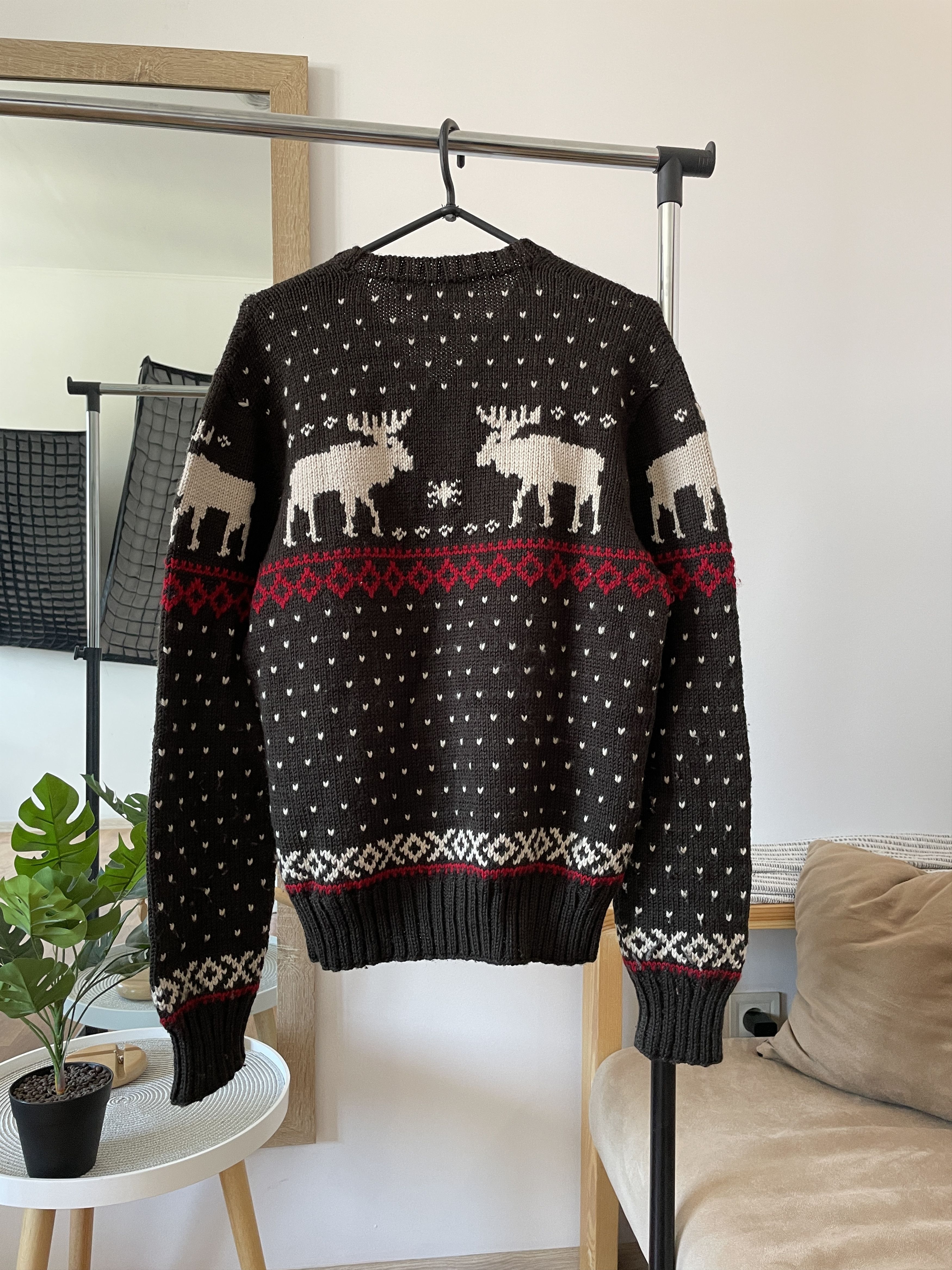 Polo Ralph Lauren Polo Ralph Lauren Vintage Moose V-Neck Wool Sweater Size M Size US M / EU 48-50 / 2 - 2 Thumbnail