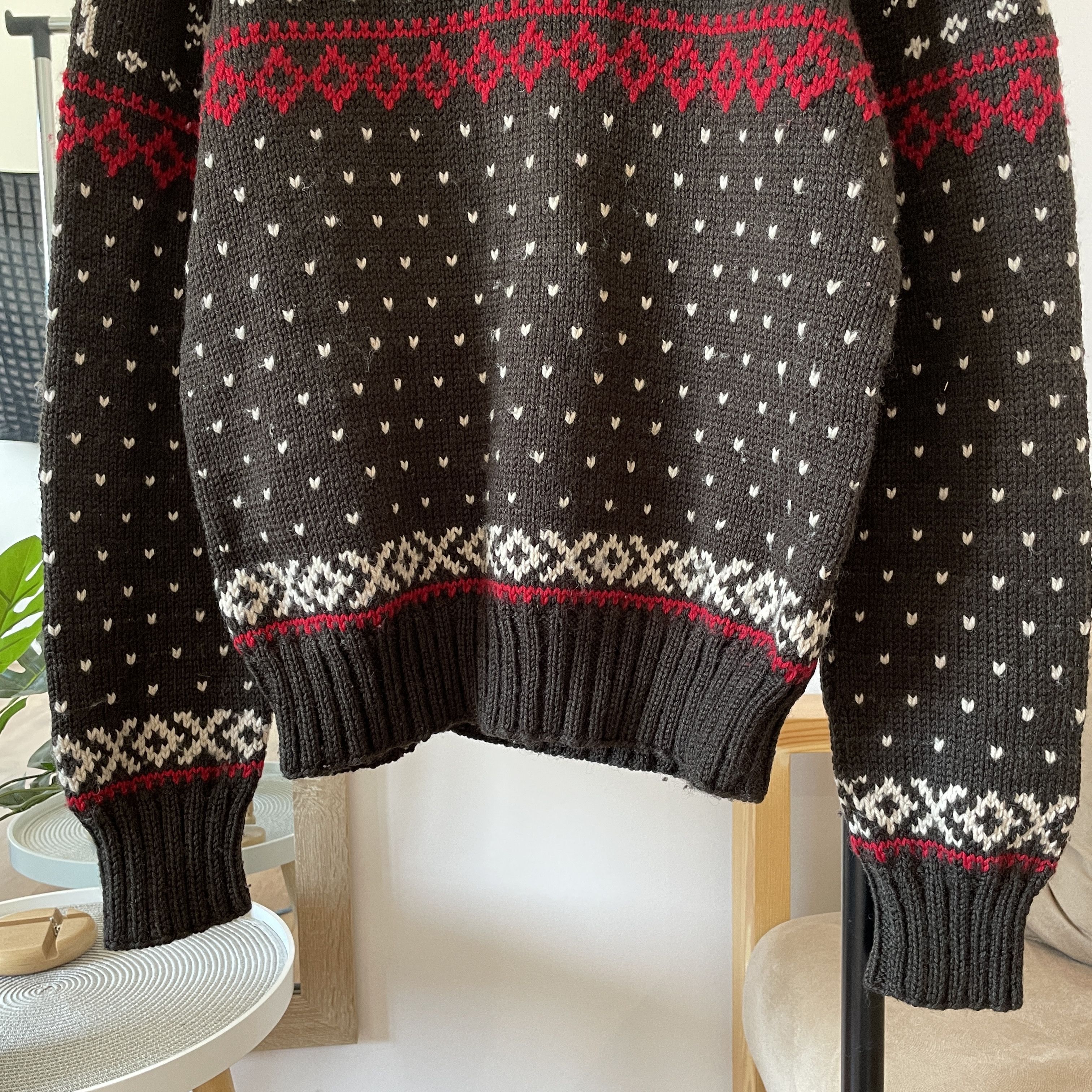 Polo Ralph Lauren Polo Ralph Lauren Vintage Moose V-Neck Wool Sweater Size M Size US M / EU 48-50 / 2 - 4 Thumbnail