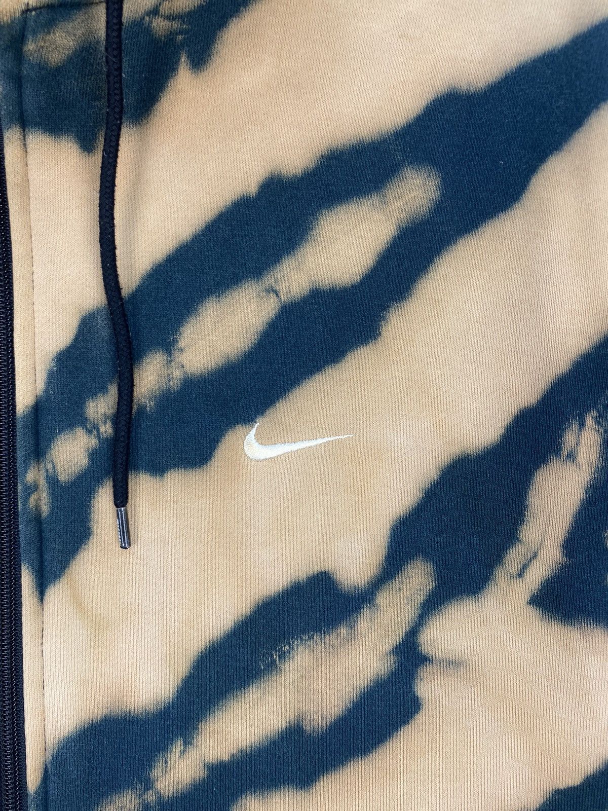 Nike Nike Zipper Hoodie Tyedye Size US XL / EU 56 / 4 - 4 Thumbnail