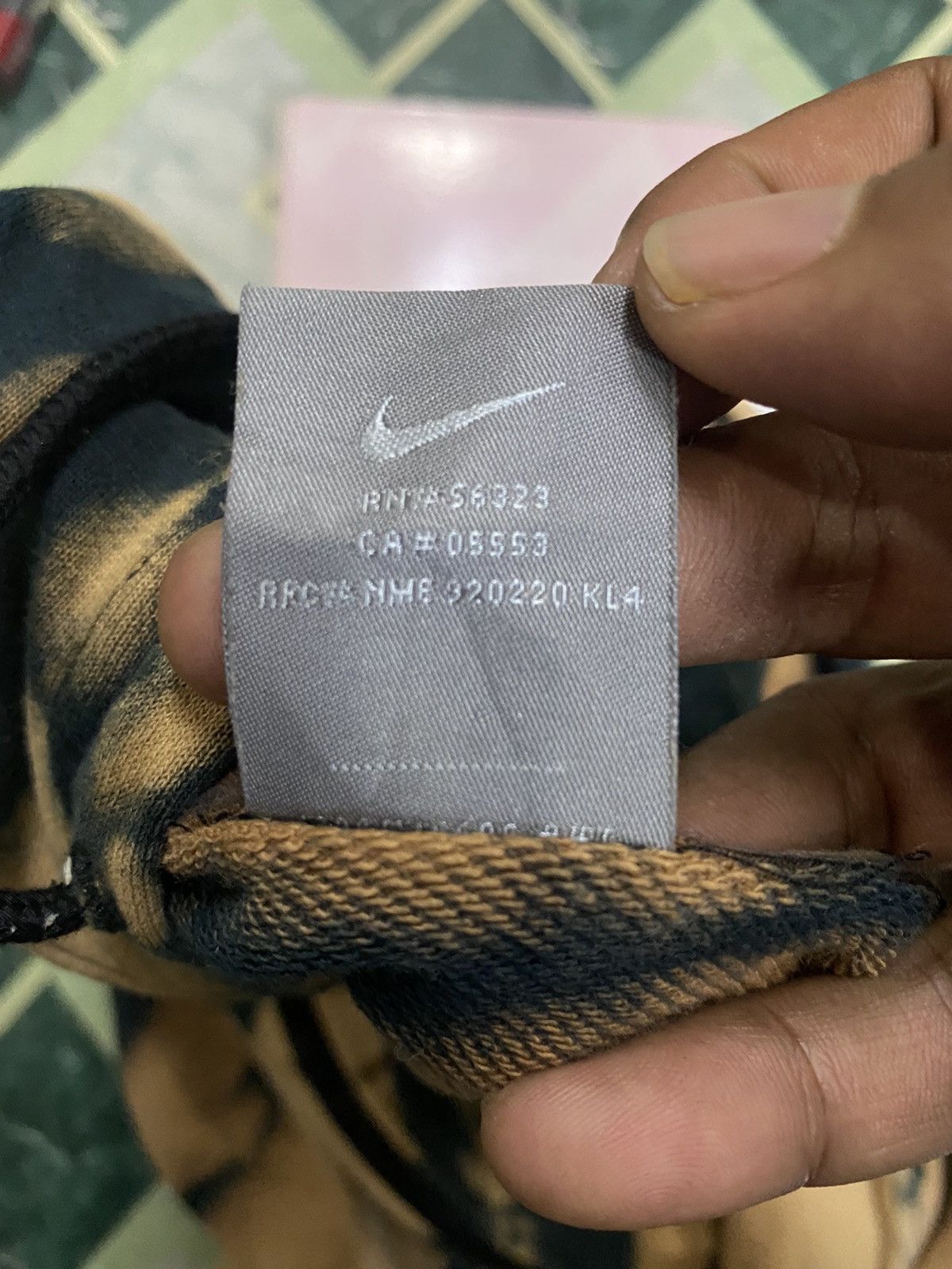 Nike Nike Zipper Hoodie Tyedye Size US XL / EU 56 / 4 - 6 Thumbnail