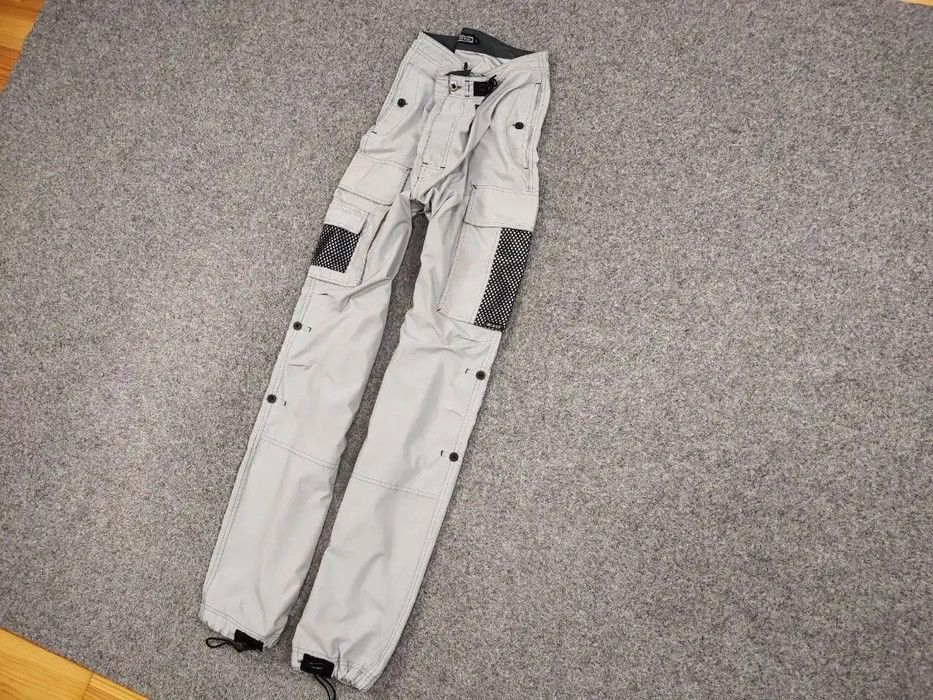 Japanese Brand Vintage 90's Japanese gray Cargo parachute Baggy Light Pants Size US 36 / EU 52 - 2 Thumbnail
