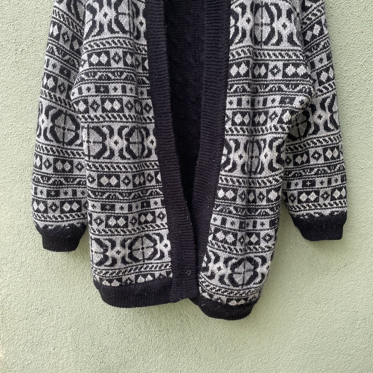 Japanese Brand Vintage Japanese Rare Design Full Print Cardigan Knitwear Size US L / EU 52-54 / 3 - 4 Thumbnail