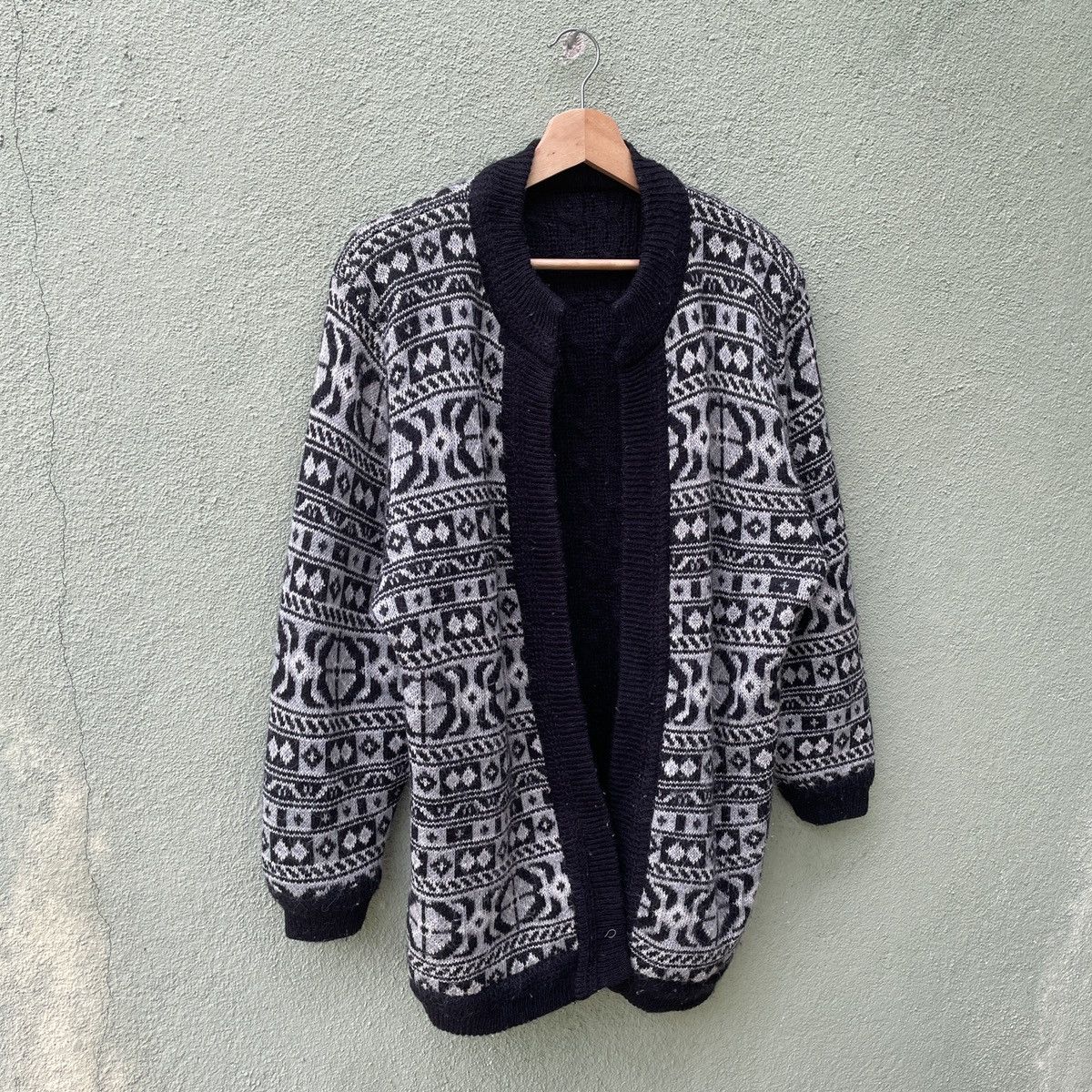 Japanese Brand Vintage Japanese Rare Design Full Print Cardigan Knitwear Size US L / EU 52-54 / 3 - 2 Thumbnail