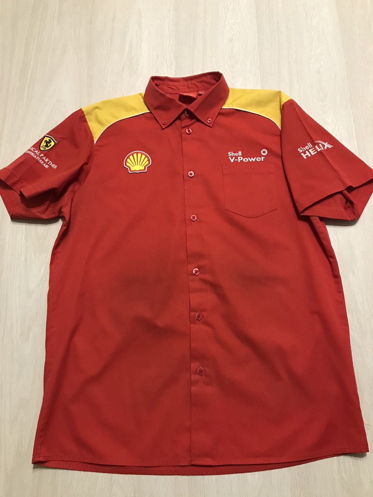 Vintage Vintage shirt Ferrari SHELL size L Racing team Size US L / EU 52-54 / 3 - 1 Thumbnail