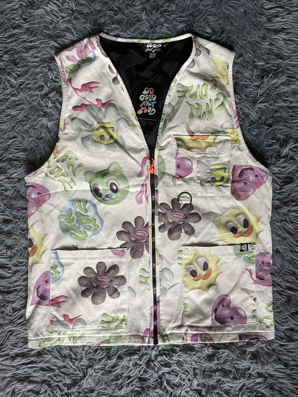 Lazy Oaf Lazy Oaf graphic vest NWT do good art club “grow love” Size US XL / EU 56 / 4 - 2 Thumbnail