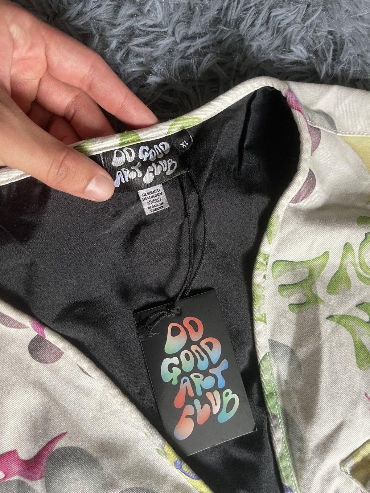 Lazy Oaf Lazy Oaf graphic vest NWT do good art club “grow love” Size US XL / EU 56 / 4 - 6 Thumbnail