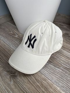 Navy Blue New York Yankees Gray Visor Red Bottom Derek Jeter 5x World –  Exclusive Fitted Inc.