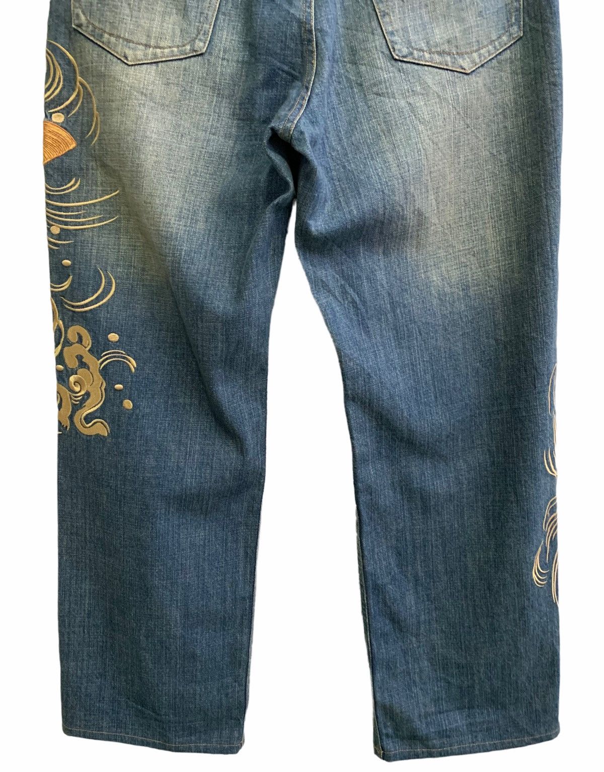 Japanese Brand Vintage Japanese Brand Embroidery Fish Koi Jeans Size US 34 / EU 50 - 8 Thumbnail