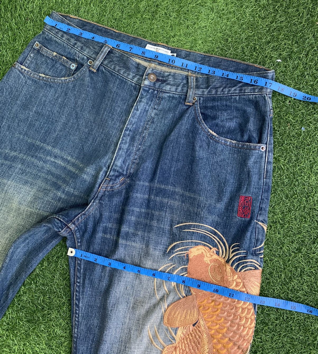 Japanese Brand Vintage Japanese Brand Embroidery Fish Koi Jeans Size US 34 / EU 50 - 16 Thumbnail
