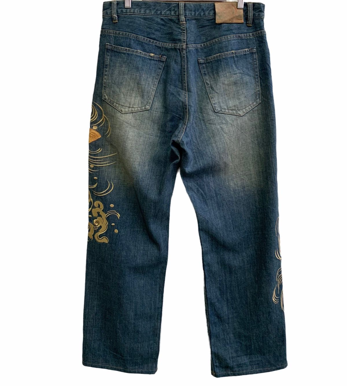 Japanese Brand Vintage Japanese Brand Embroidery Fish Koi Jeans Size US 34 / EU 50 - 3 Thumbnail
