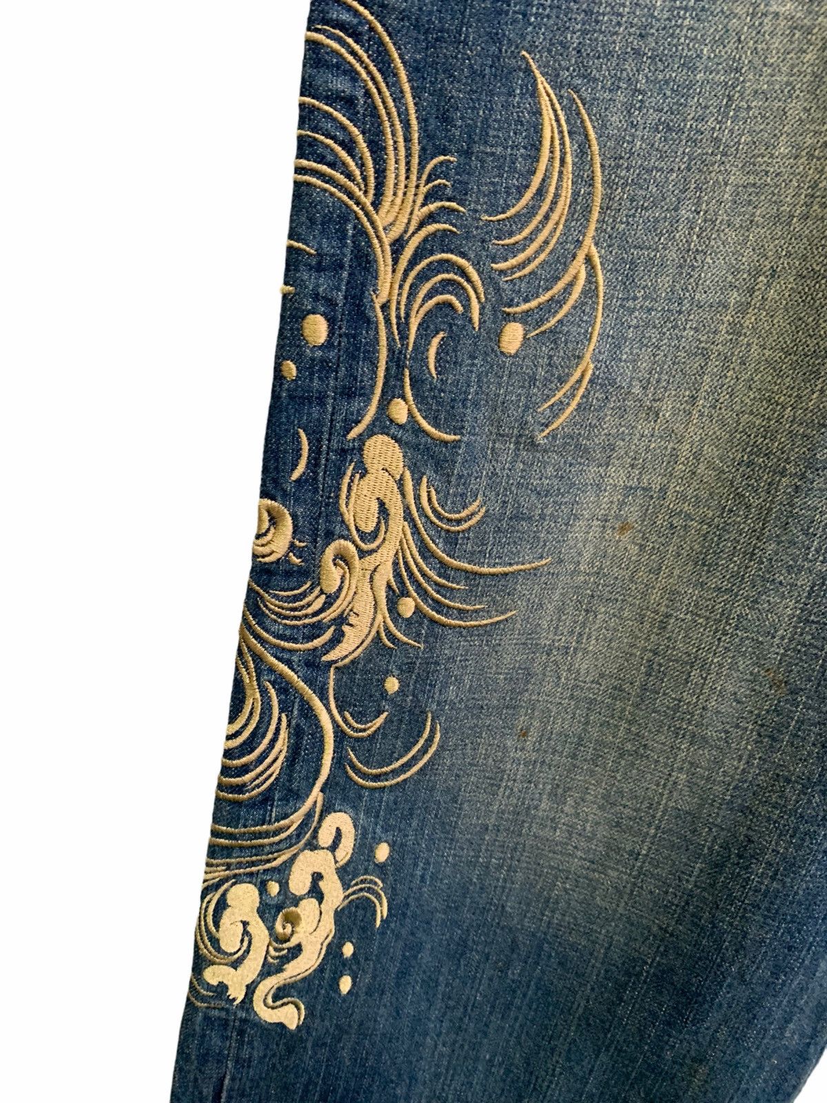 Japanese Brand Vintage Japanese Brand Embroidery Fish Koi Jeans Size US 34 / EU 50 - 6 Thumbnail