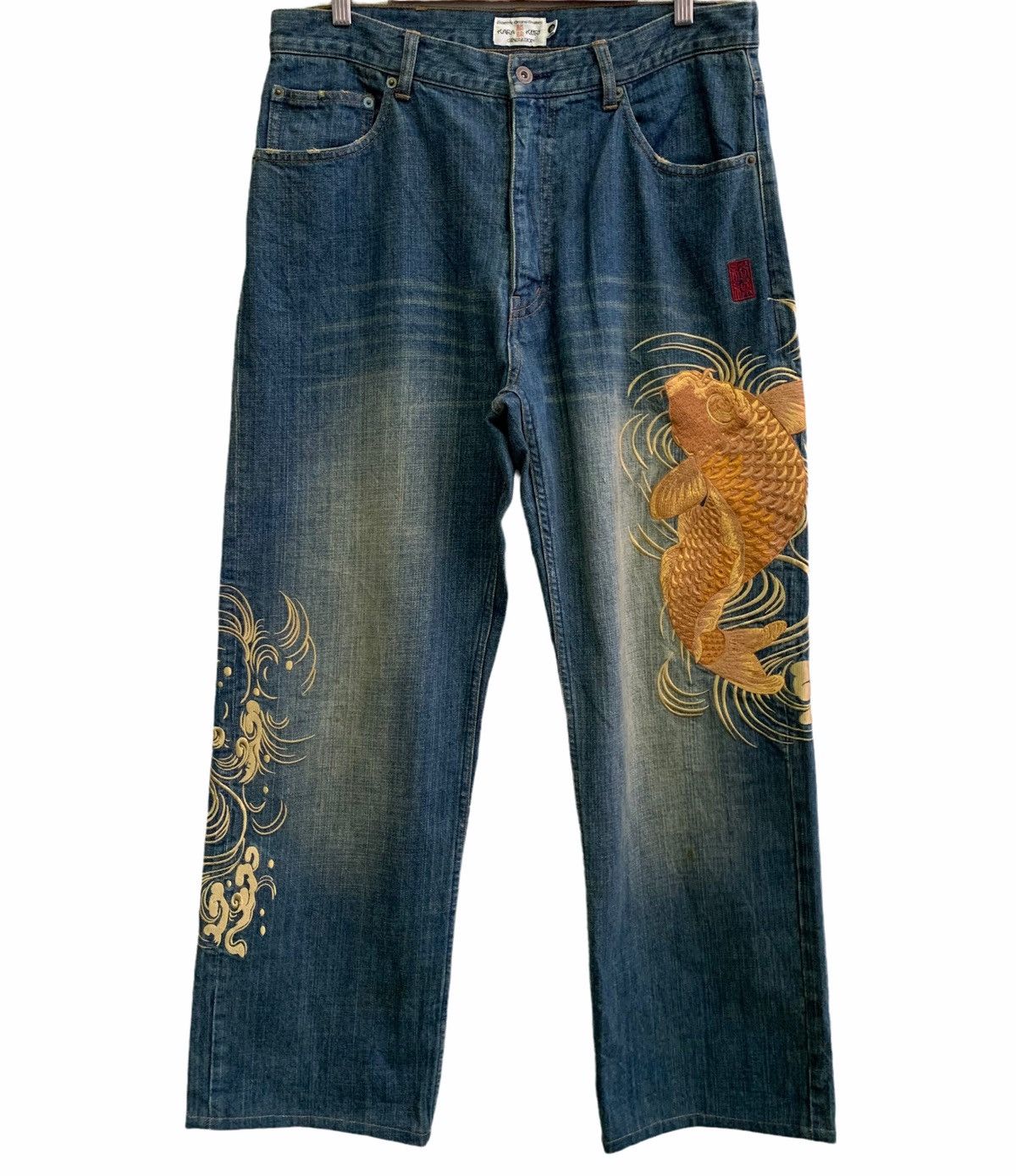 Japanese Brand Vintage Japanese Brand Embroidery Fish Koi Jeans Size US 34 / EU 50 - 2 Thumbnail