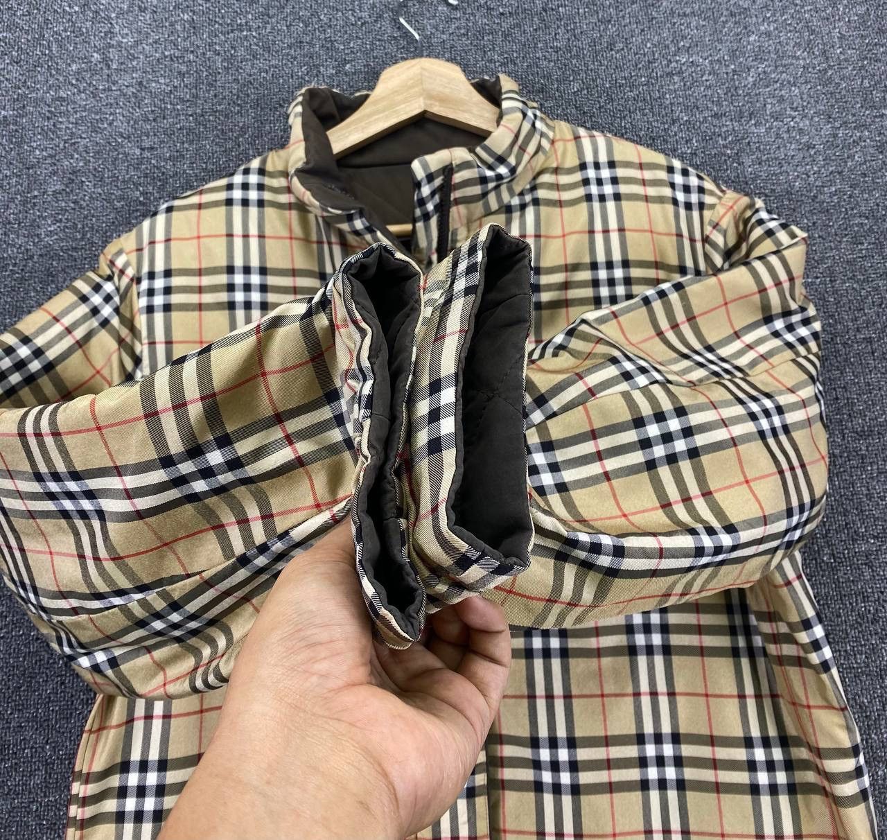 Burberry Vintage Burberry Nova Check Reversible Quilted Jacket Size XS / US 0-2 / IT 36-38 - 6 Thumbnail