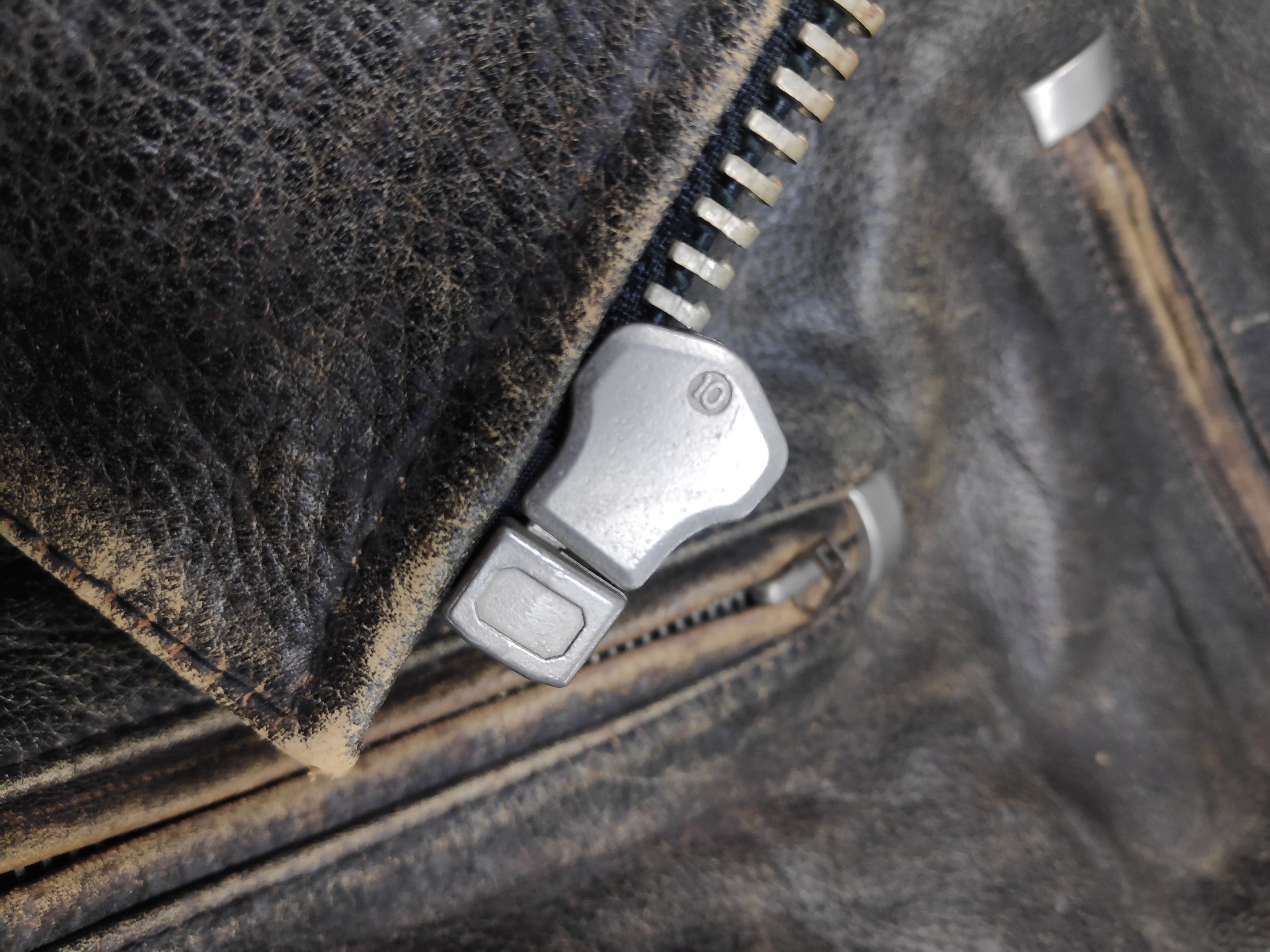 Chevignon VINTAGE LEATHER JACKET CHEVIGNON Size US S / EU 44-46 / 1 - 17 Thumbnail