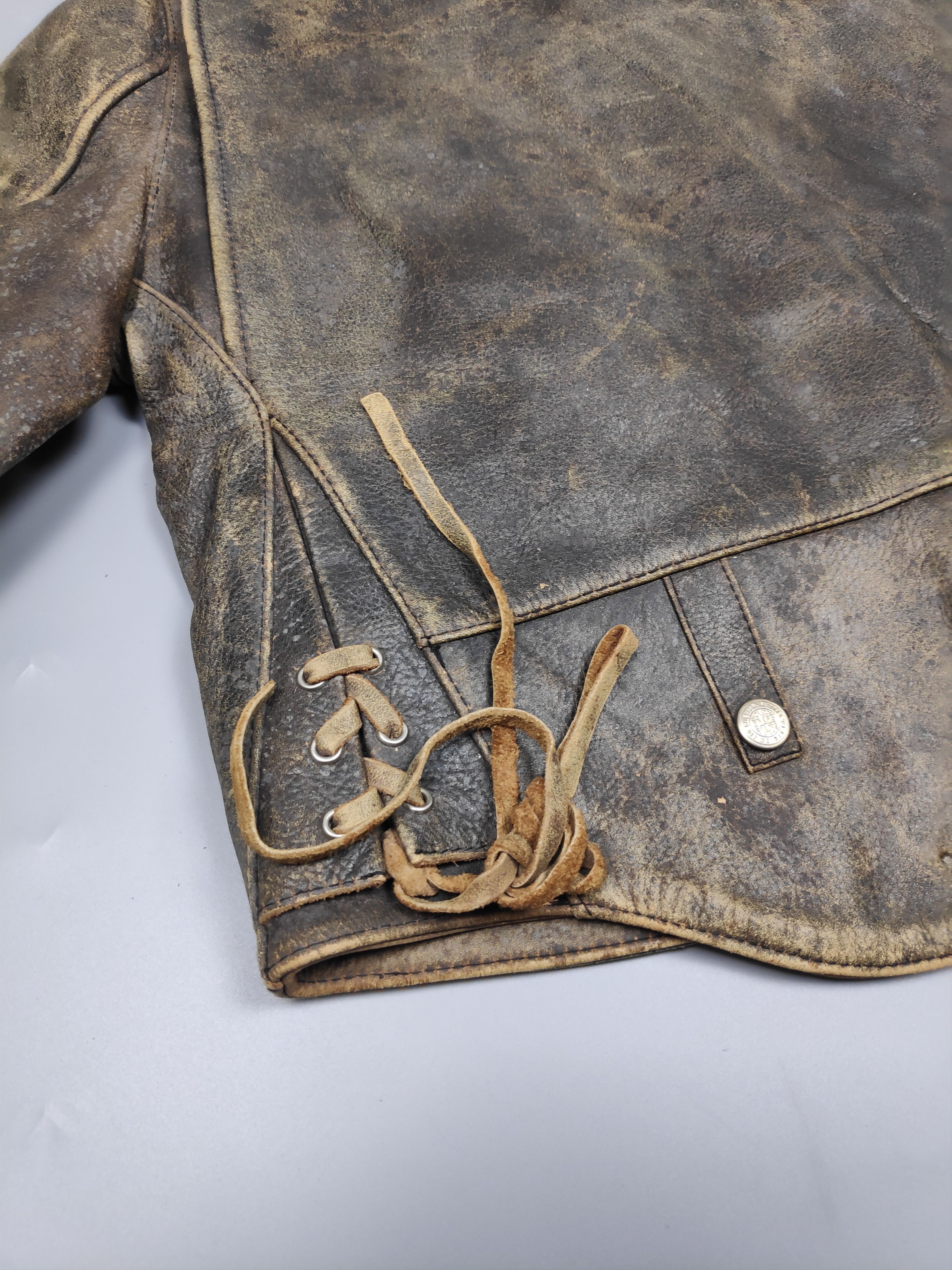 Chevignon VINTAGE LEATHER JACKET CHEVIGNON Size US S / EU 44-46 / 1 - 4 Thumbnail