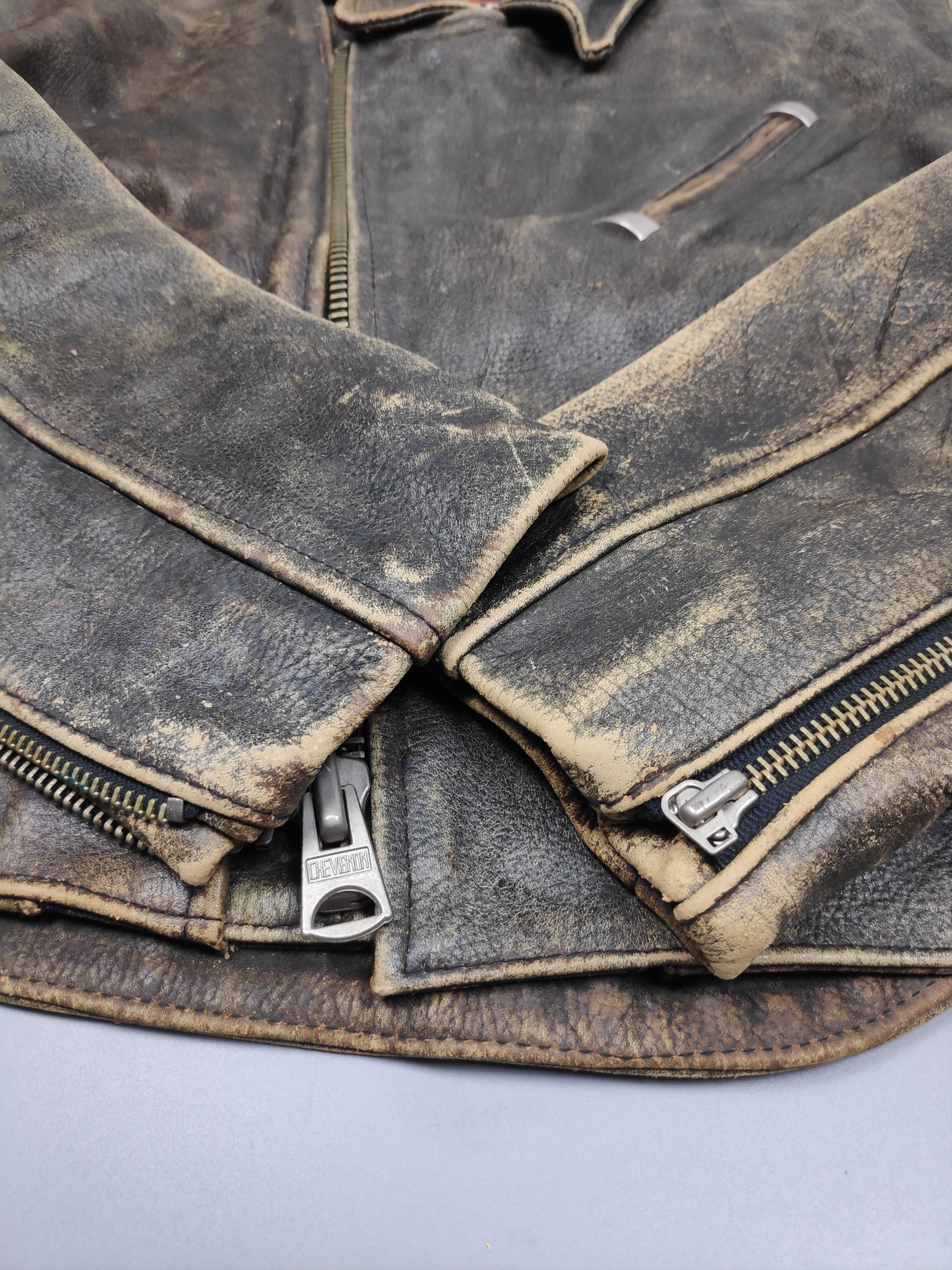 Chevignon VINTAGE LEATHER JACKET CHEVIGNON Size US S / EU 44-46 / 1 - 8 Thumbnail