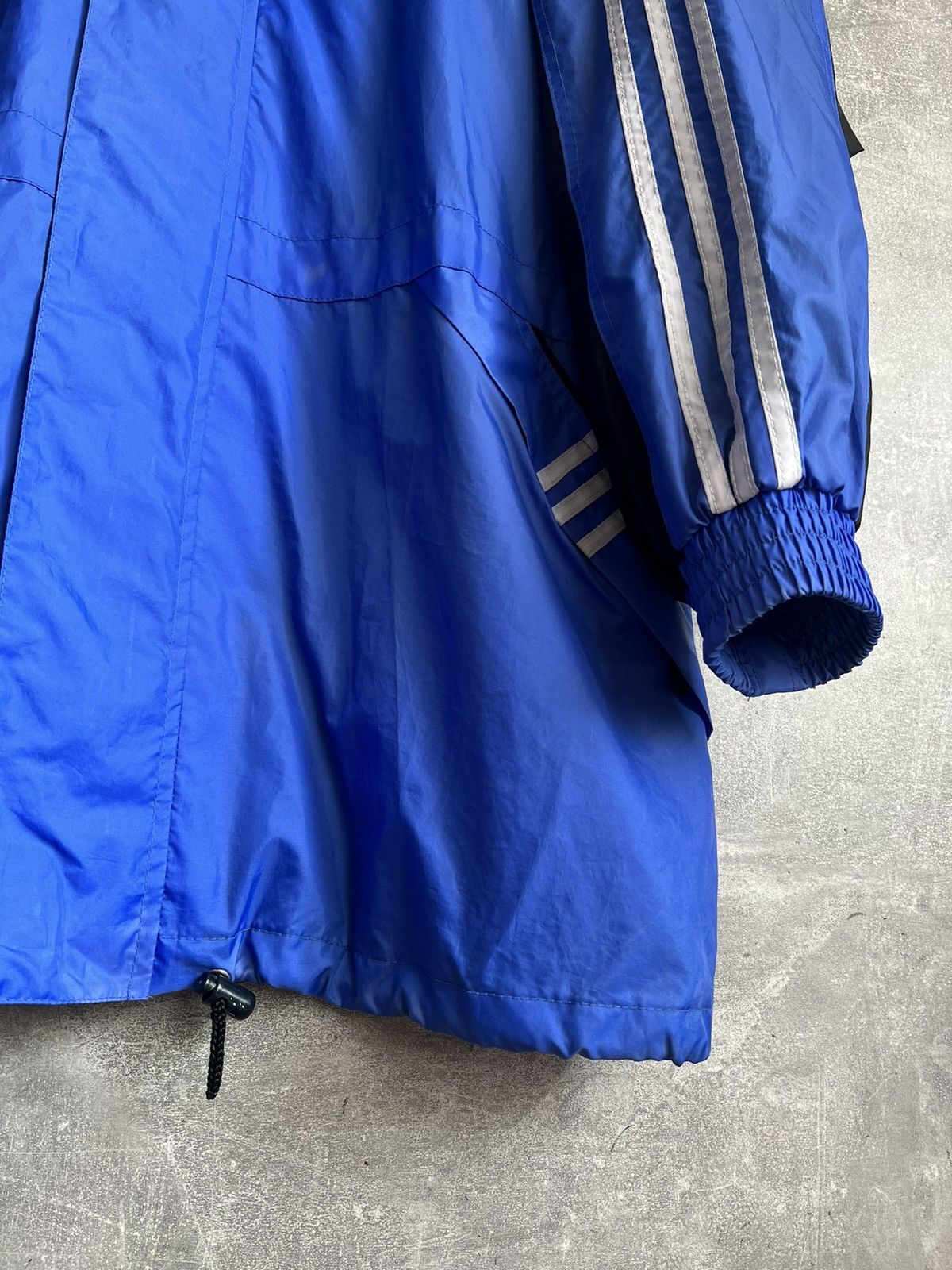 Vintage 90s Vintage Adidas Blue Big Logo Windbreaker Jacket Size XL Size US XL / EU 56 / 4 - 3 Thumbnail