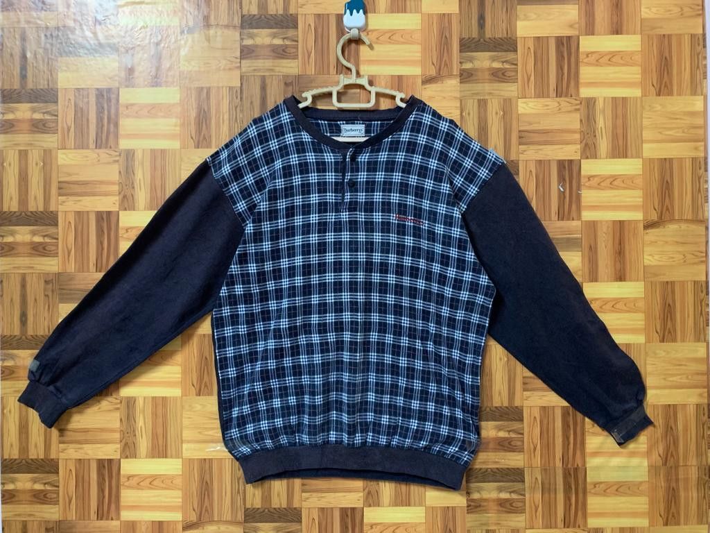 Vintage Burberrys Checkered button