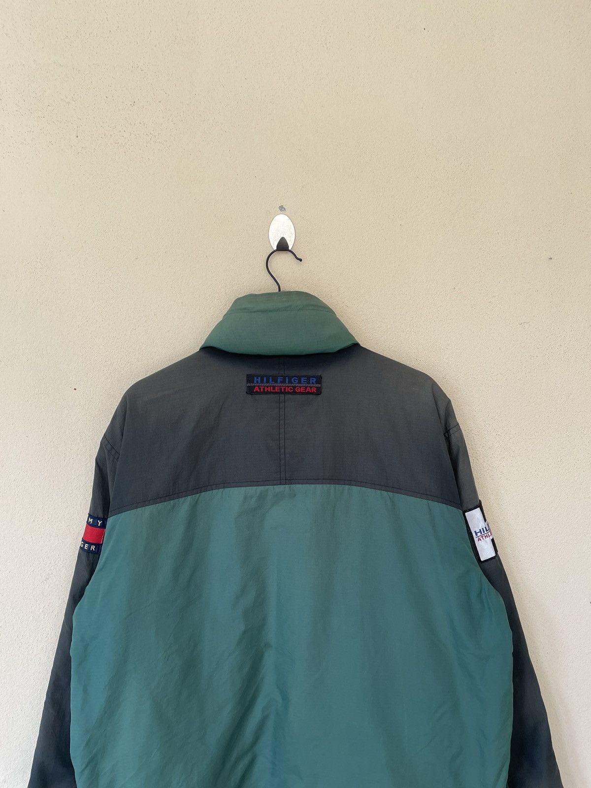 Tommy Hilfiger VINTAGE TOMMY HILFIGER REVERSIBLE JACKET Size US L / EU 52-54 / 3 - 13 Thumbnail